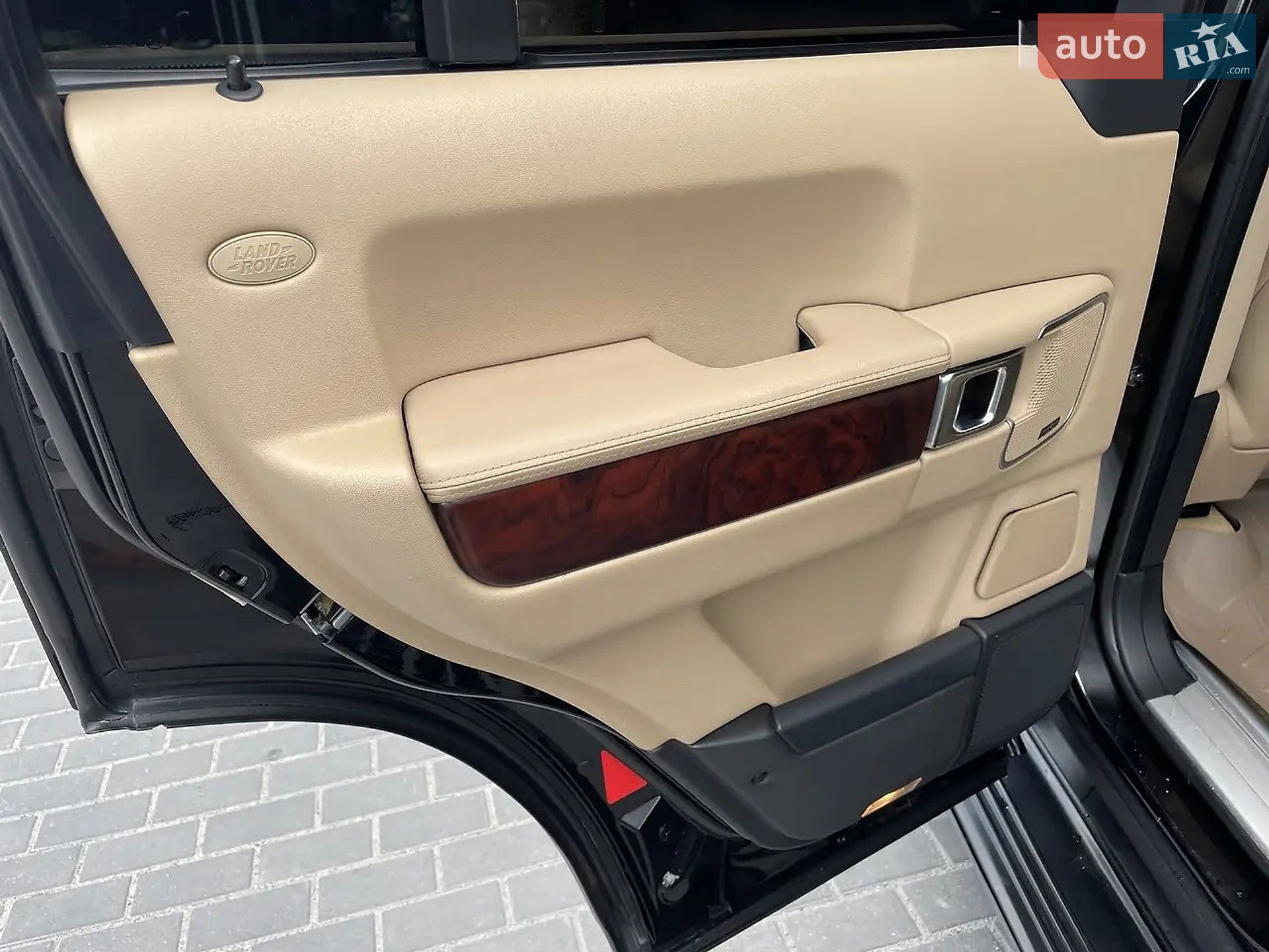 Land Rover Range Rover 2010 VIN SALMF1D49AA311045 фото оголошення 34 з 61