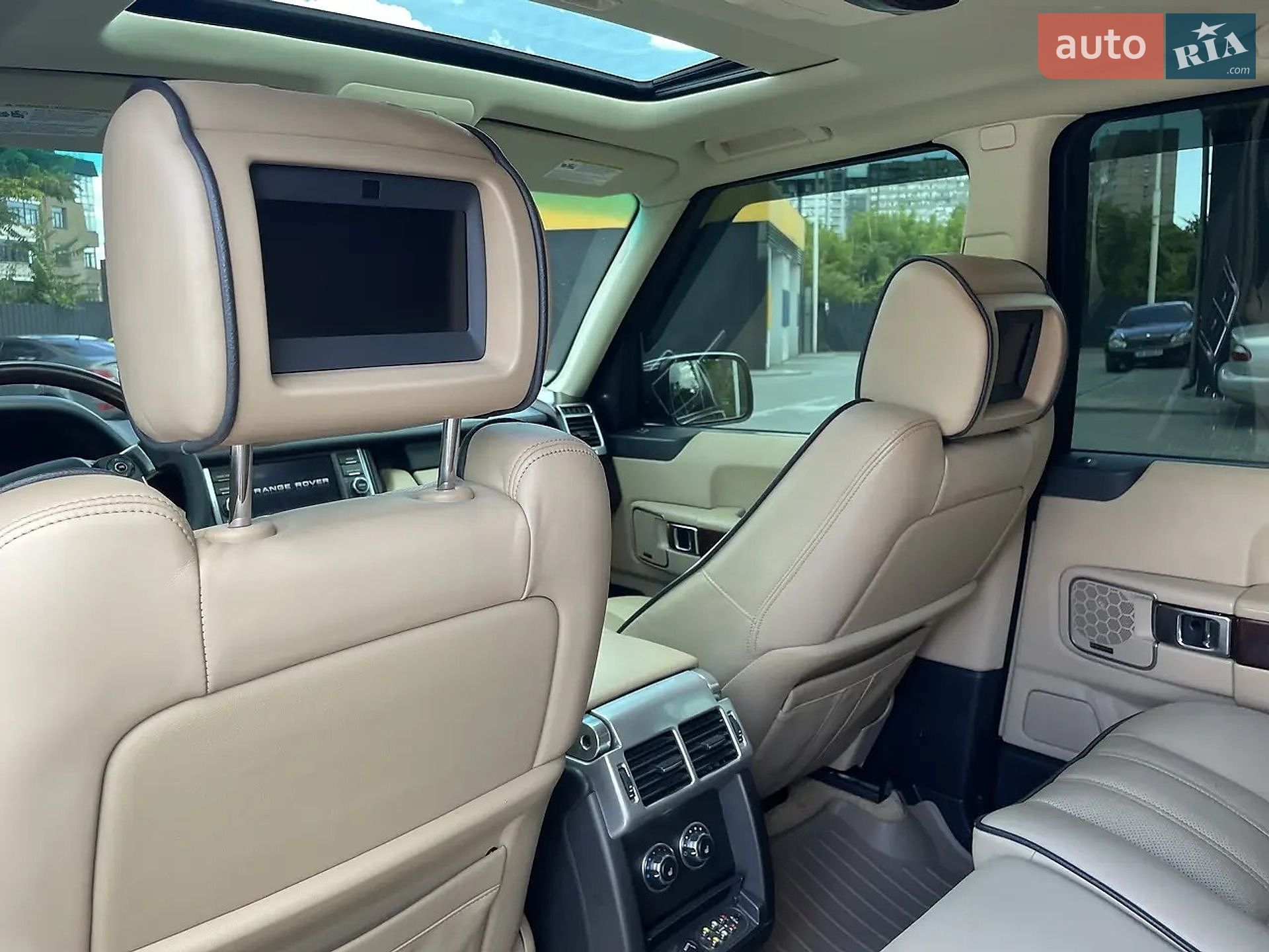 Land Rover Range Rover 2010 VIN SALMF1D49AA311045 фото оголошення 31 з 61
