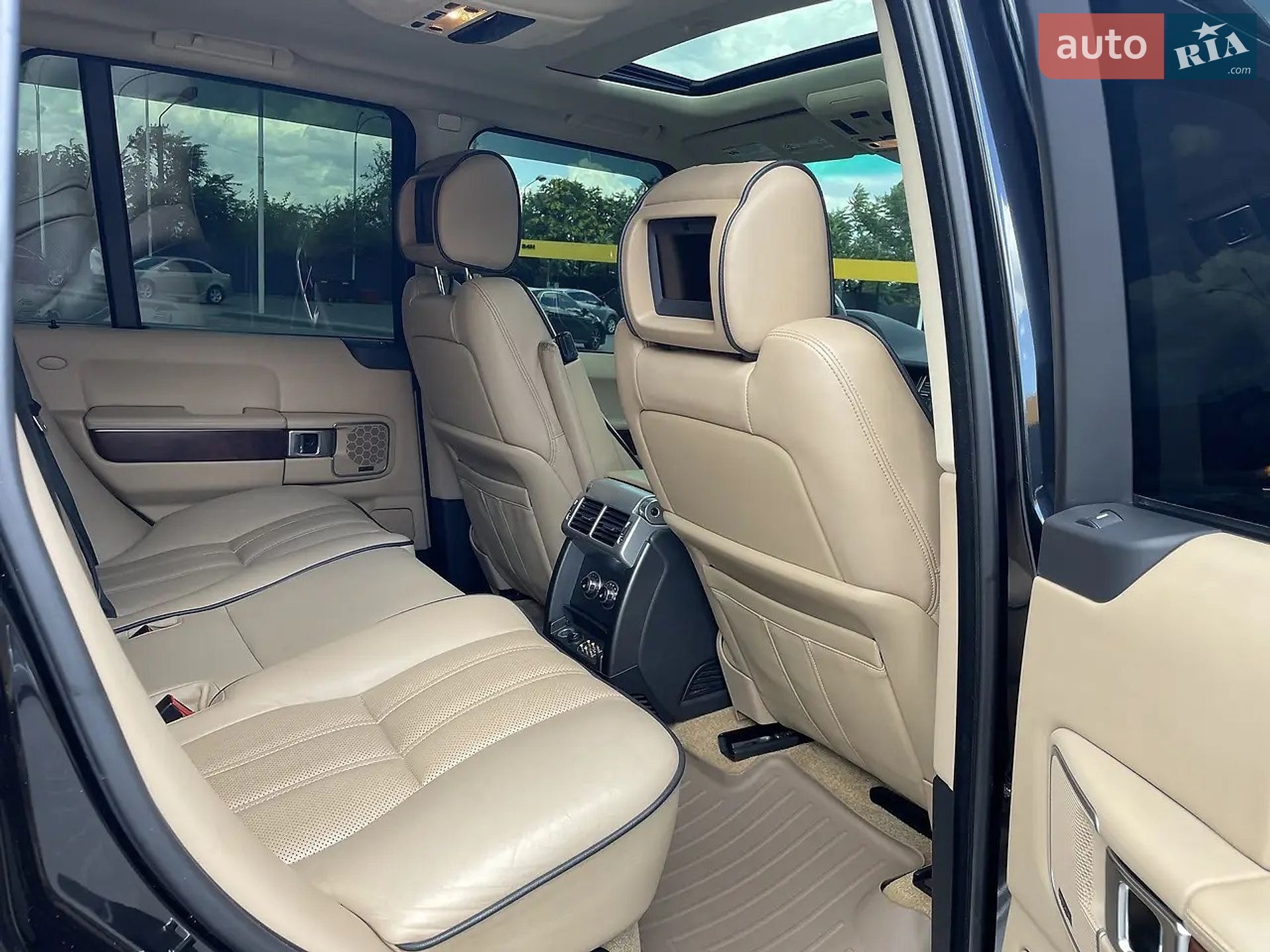 Land Rover Range Rover 2010 VIN SALMF1D49AA311045 фото оголошення 30 з 61