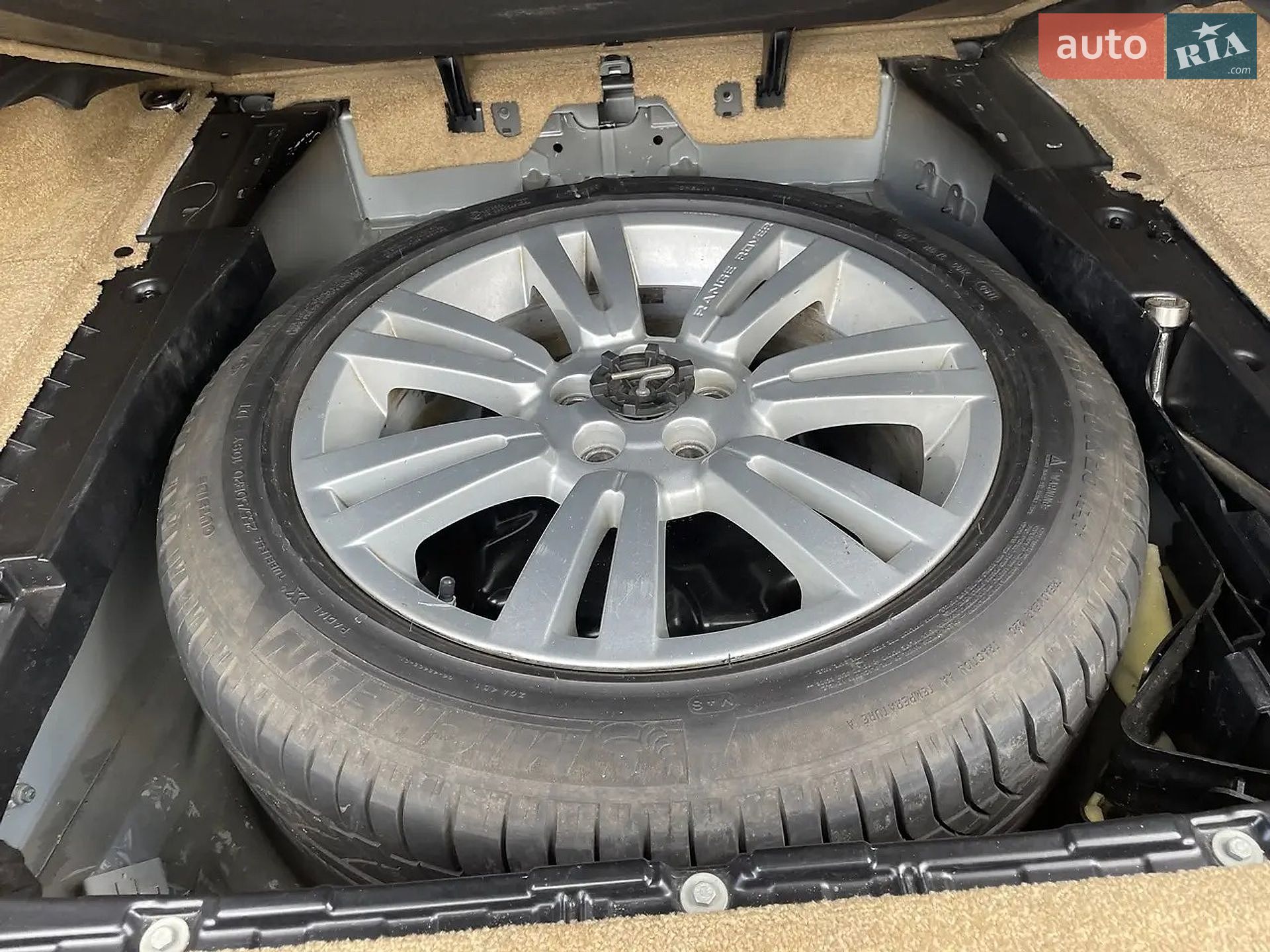 Land Rover Range Rover 2010 VIN SALMF1D49AA311045 фото оголошення 37 з 61