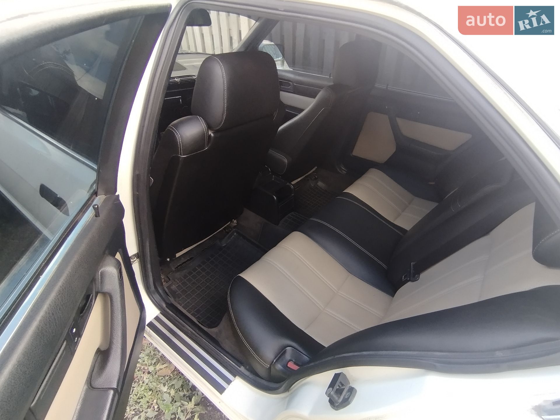 BMW 5 Series 1993 VIN WBAHB51060GG25180 фото оголошення 6 з 7