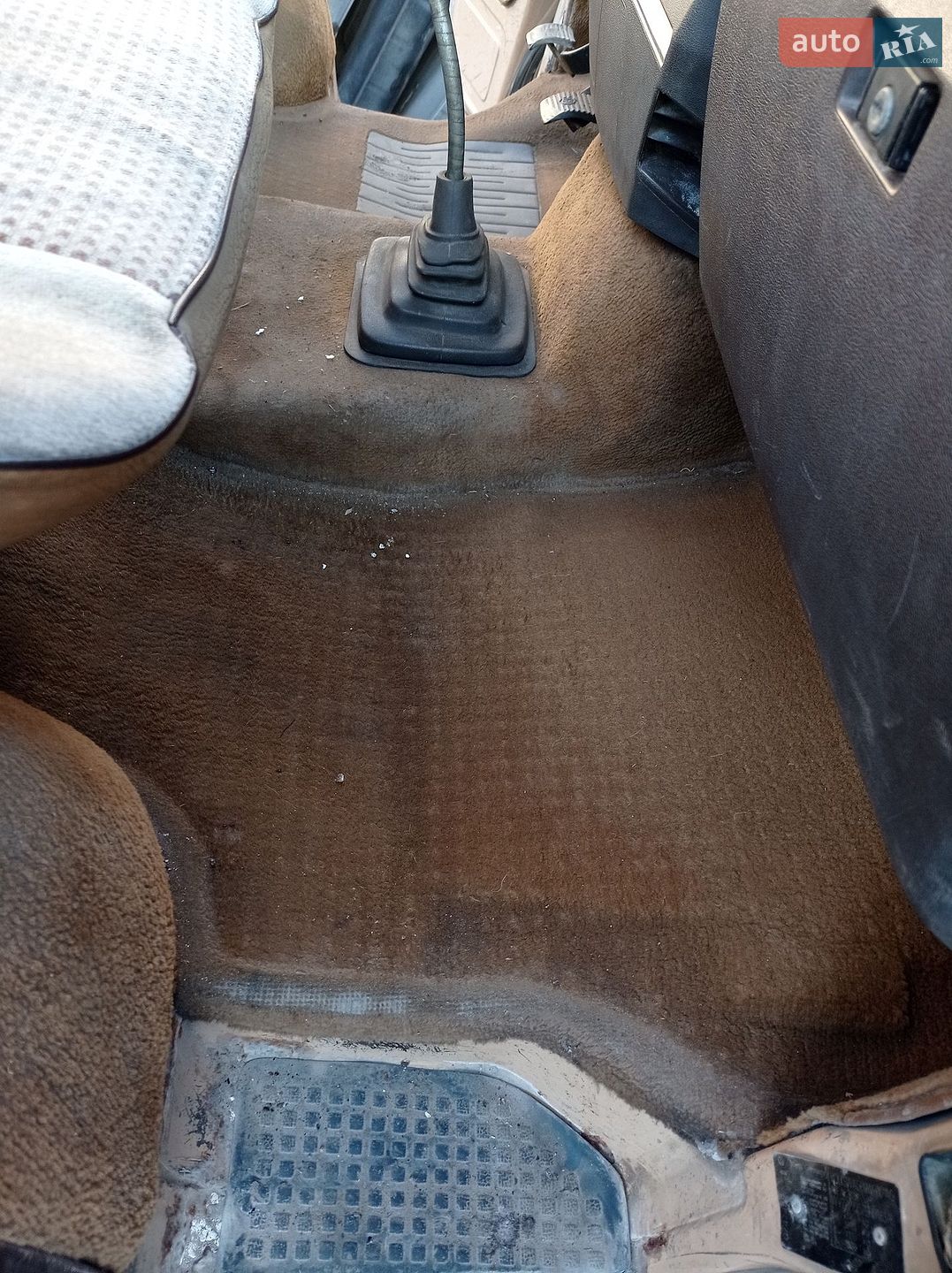 Volkswagen Caravelle 1984 VIN VW2ZZZ25ZEH088378 фото оголошення 5 з 16
