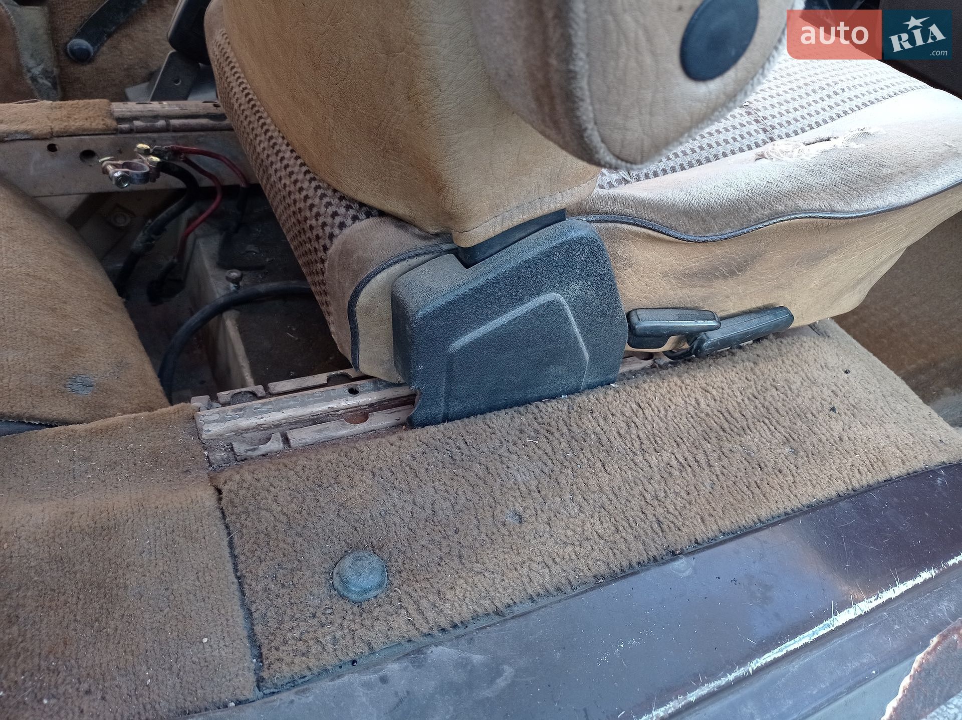 Volkswagen Caravelle 1984 VIN VW2ZZZ25ZEH088378 фото оголошення 6 з 16