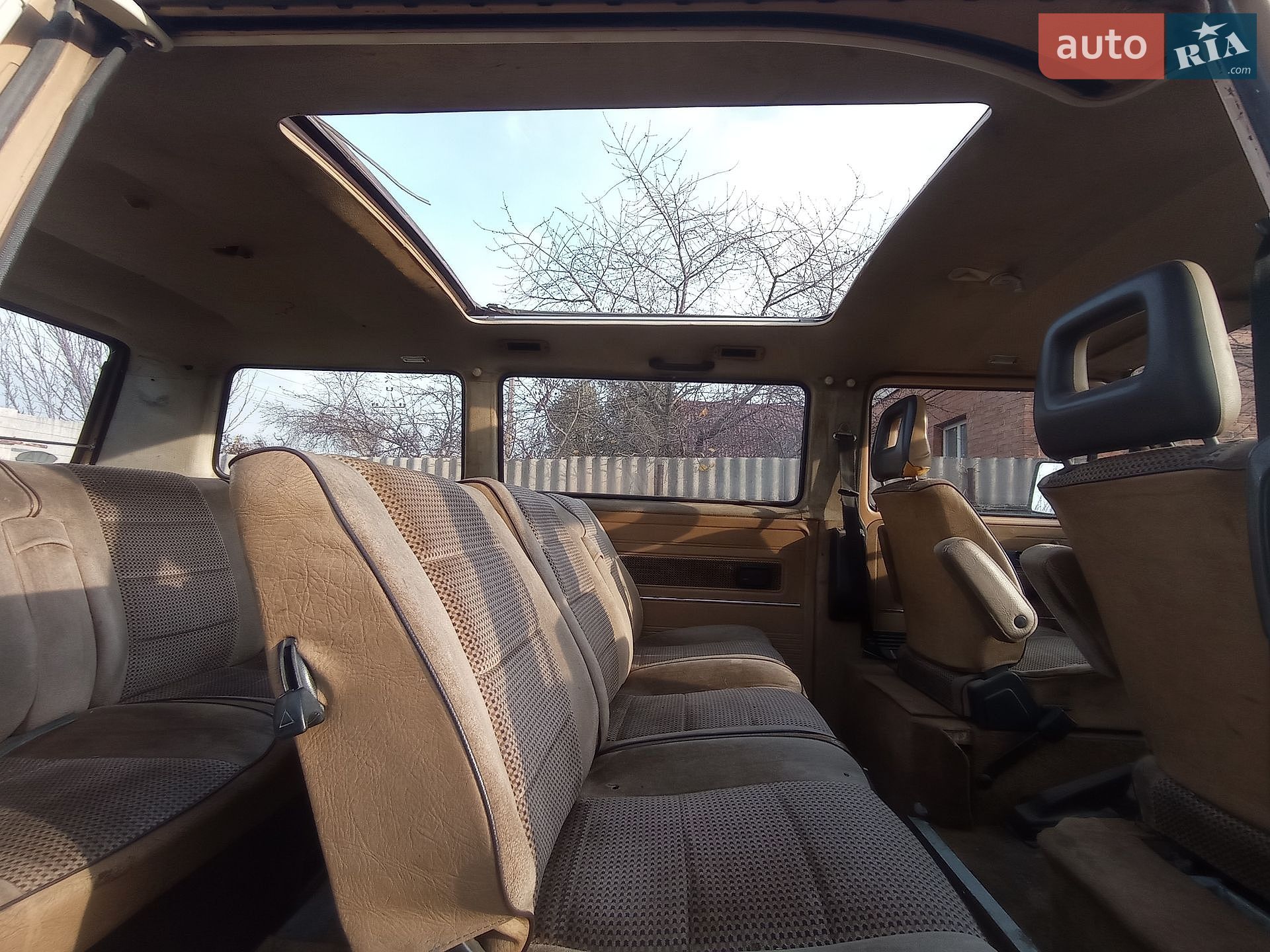 Volkswagen Caravelle 1984 VIN VW2ZZZ25ZEH088378 фото оголошення 11 з 16