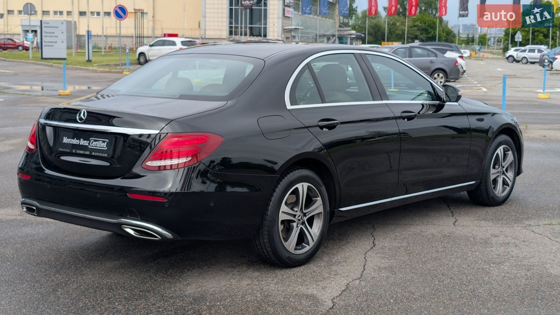 Mercedes-Benz E-Class 2019 VIN WDD2130431A688918 фото оголошення 4 з 17