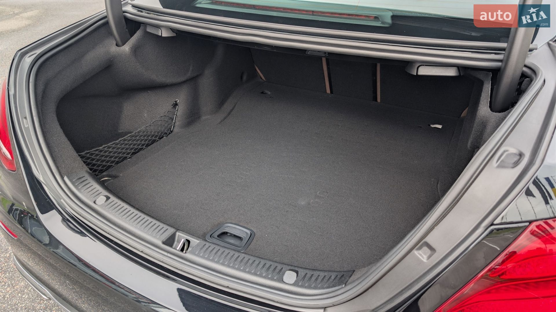 Mercedes-Benz E-Class 2019 VIN WDD2130431A688918 фото оголошення 16 з 17