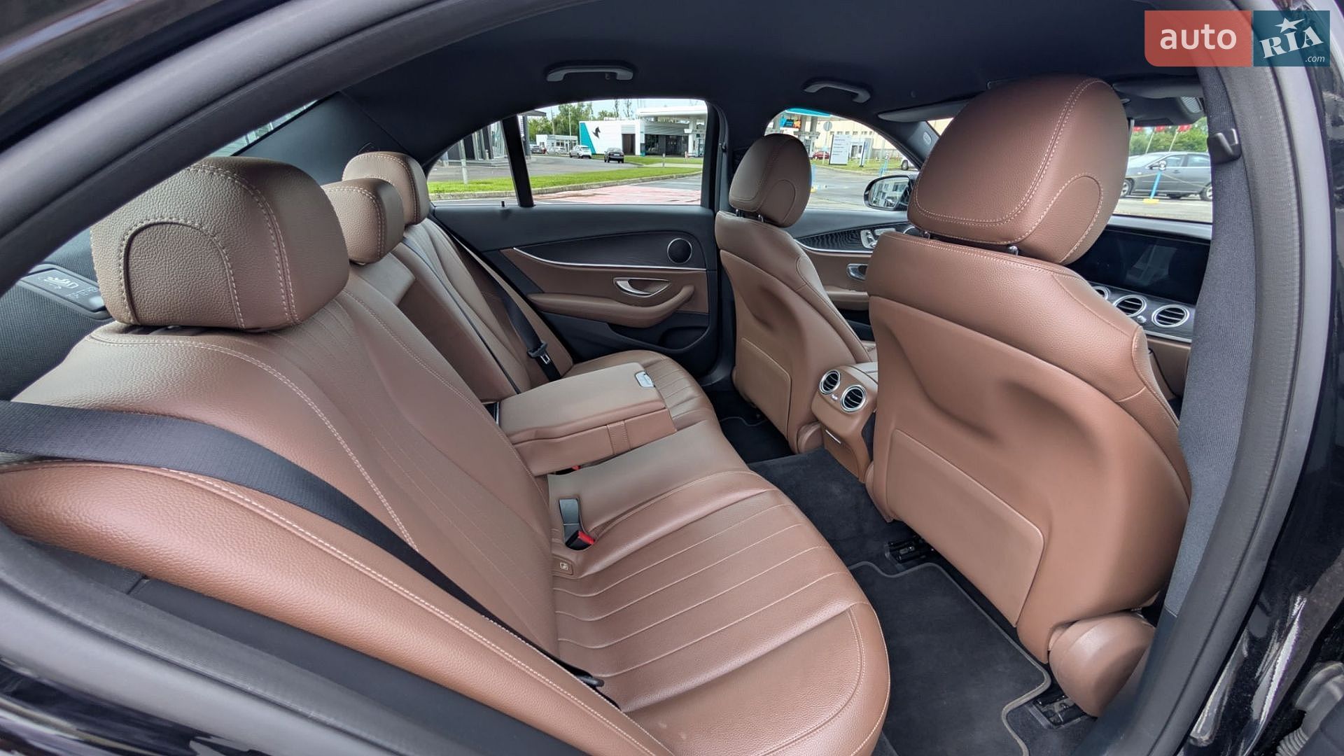 Mercedes-Benz E-Class 2019 VIN WDD2130431A688918 фото оголошення 10 з 17