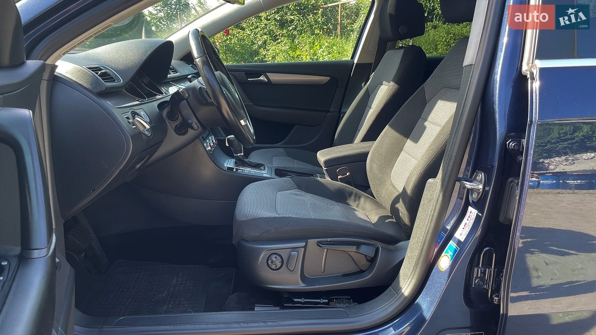 Volkswagen Passat 2013 VIN WVWZZZ3CZDE120936 фото оголошення 10 з 58