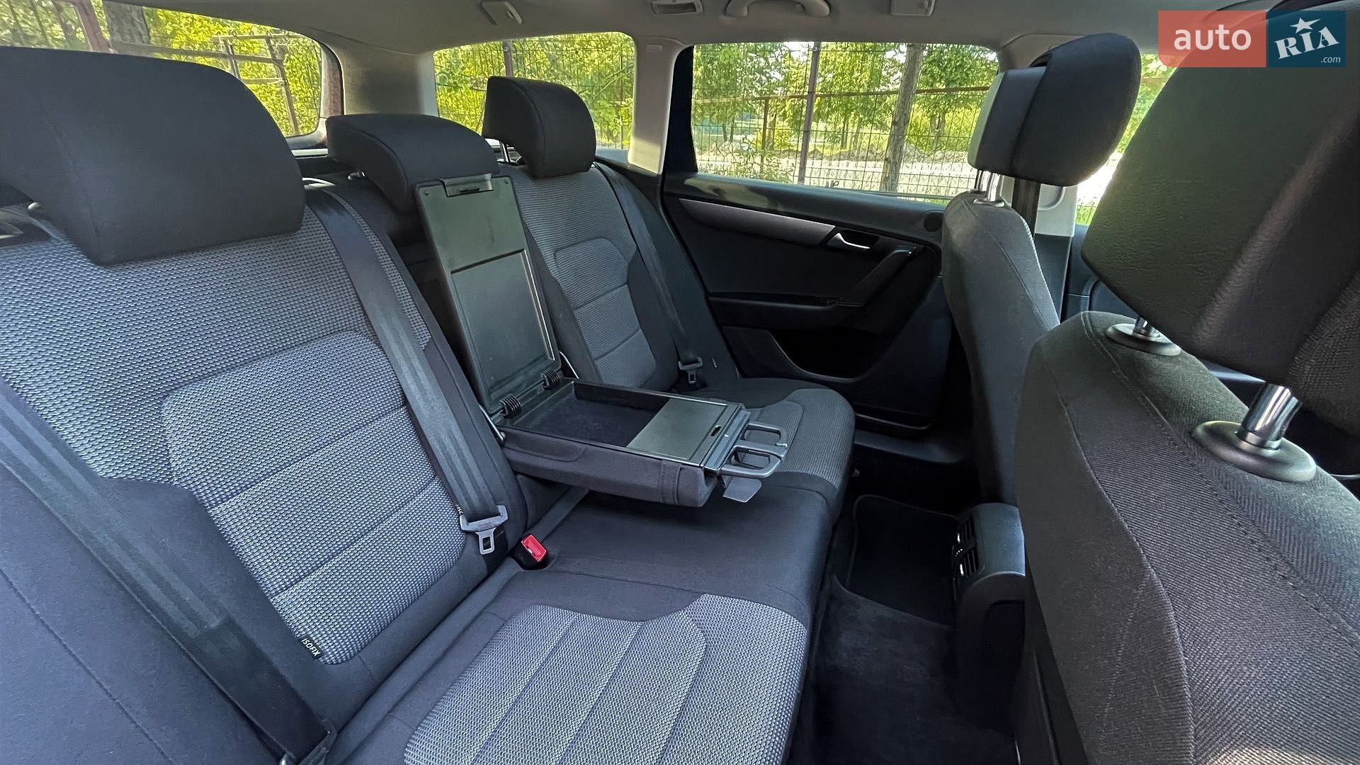 Volkswagen Passat 2013 VIN WVWZZZ3CZDE120936 фото оголошення 20 з 58