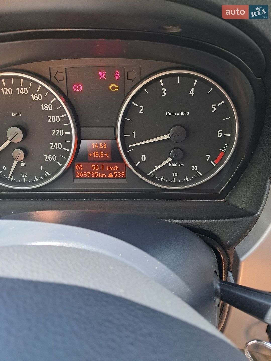 BMW 3 Series 2005 VIN WBAVA71070KR39685 фото оголошення 9 з 39