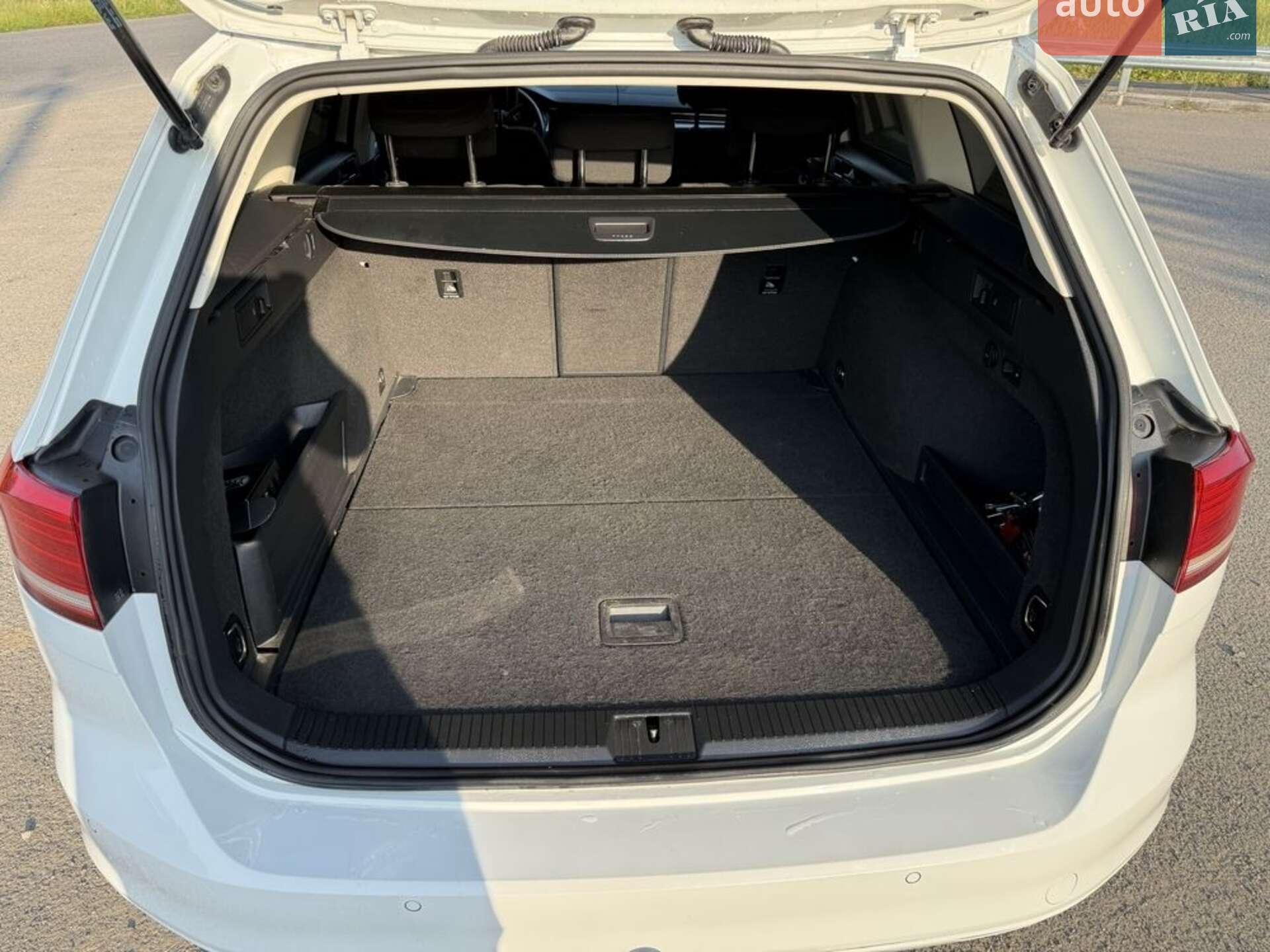 Volkswagen Passat 2014 VIN WVWZZZ3CZFE431106 фото оголошення 11 з 20