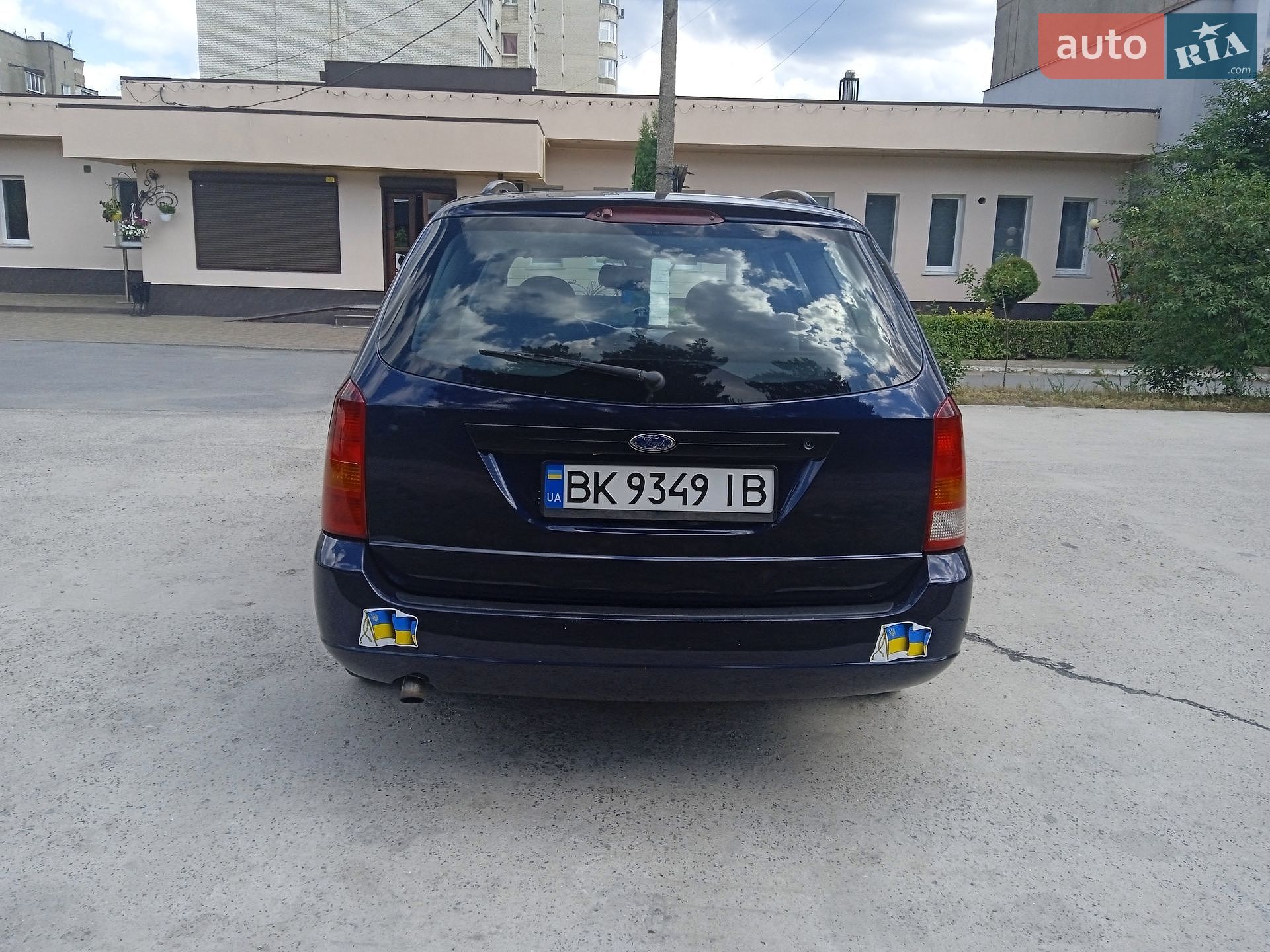 Ford Focus 2001 VIN WF0NXXGCDNYY15947 фото оголошення 2 з 45