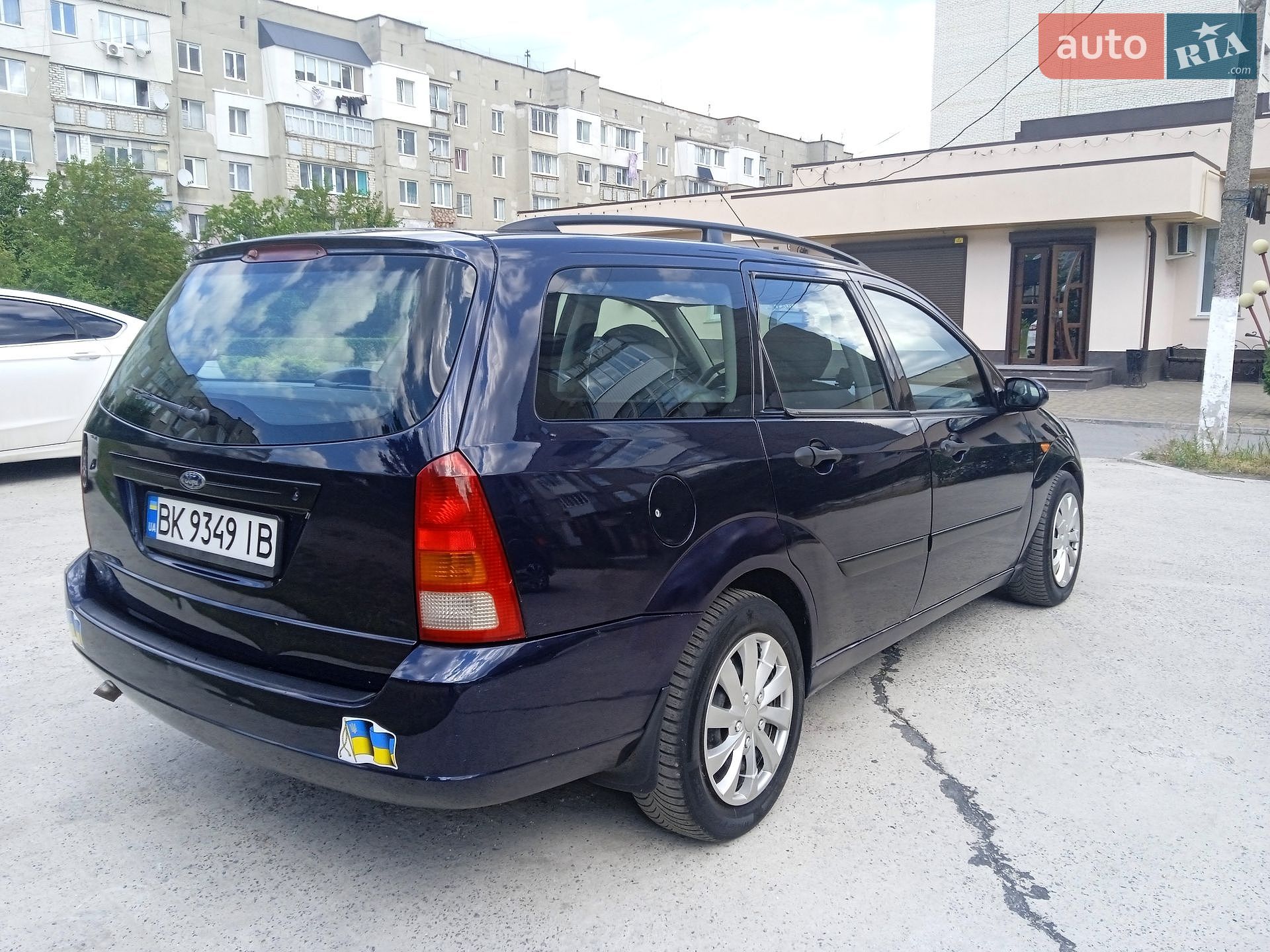 Ford Focus 2001 VIN WF0NXXGCDNYY15947 фото оголошення 3 з 45