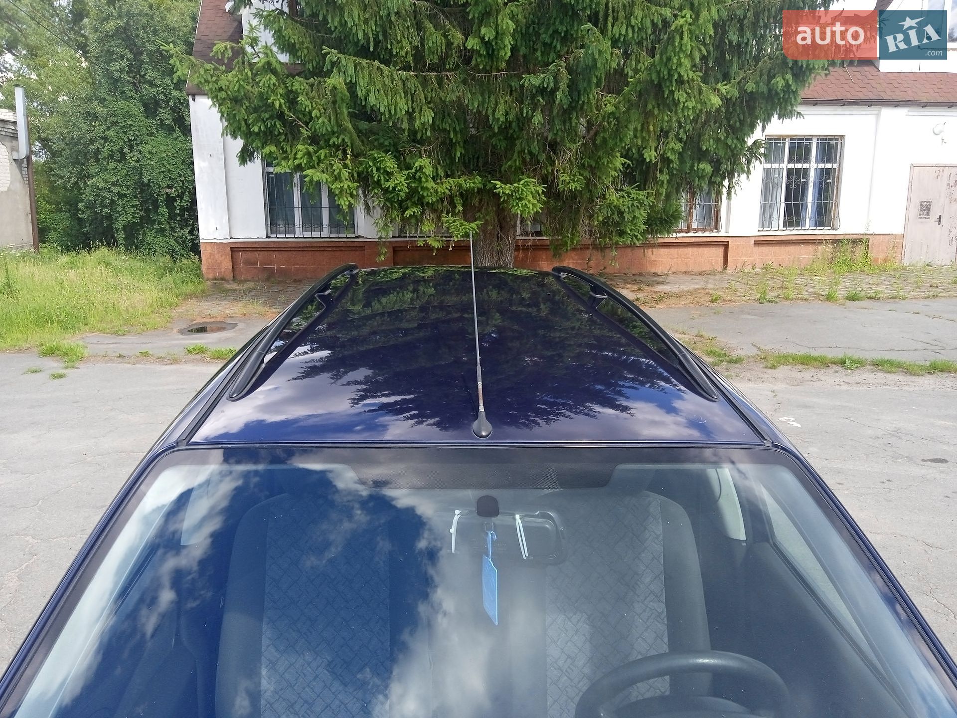 Ford Focus 2001 VIN WF0NXXGCDNYY15947 фото оголошення 10 з 45