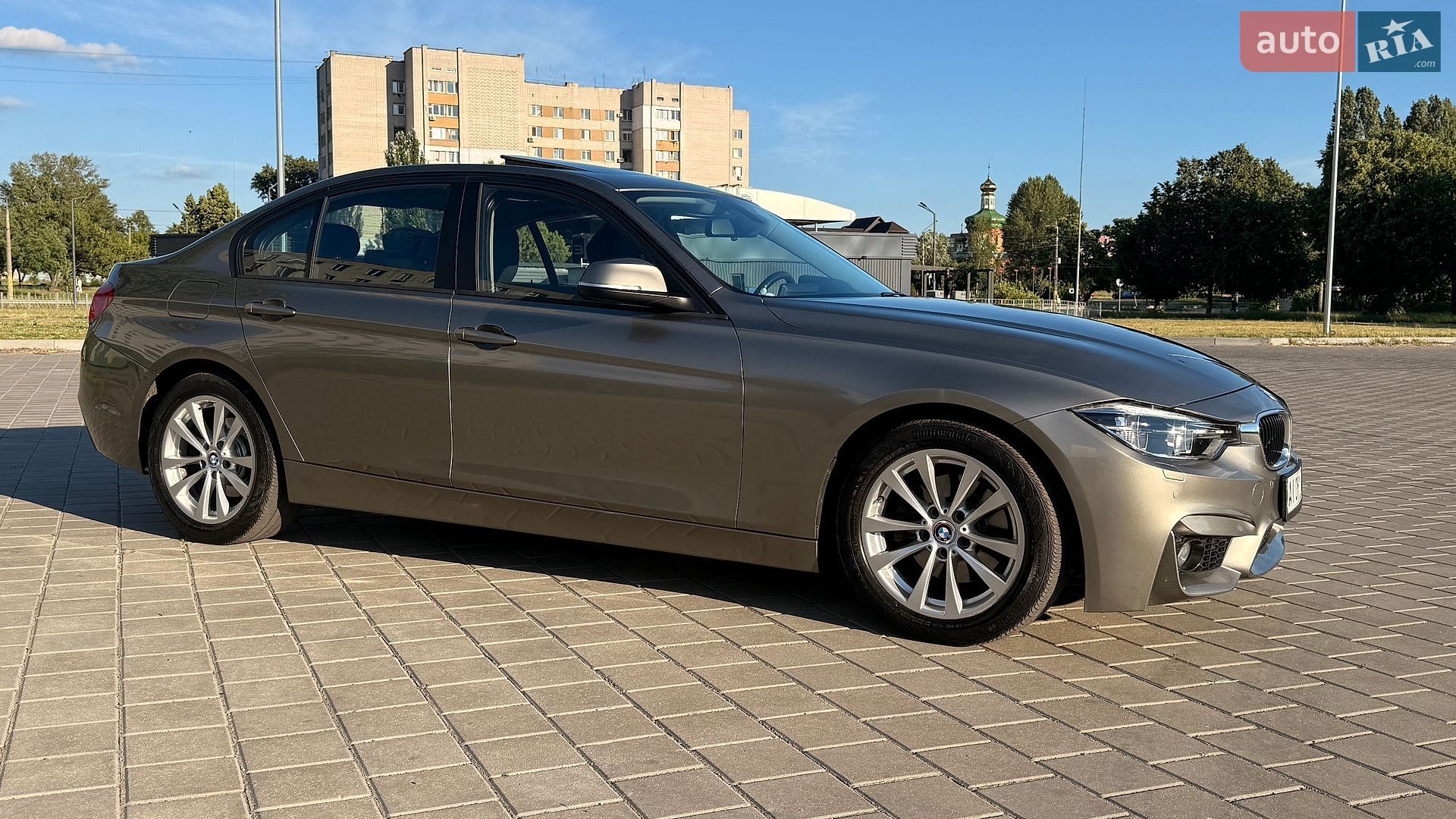 BMW 3 Series 2016 VIN WBA8E5G54GNT95037 фото оголошення 4 з 27