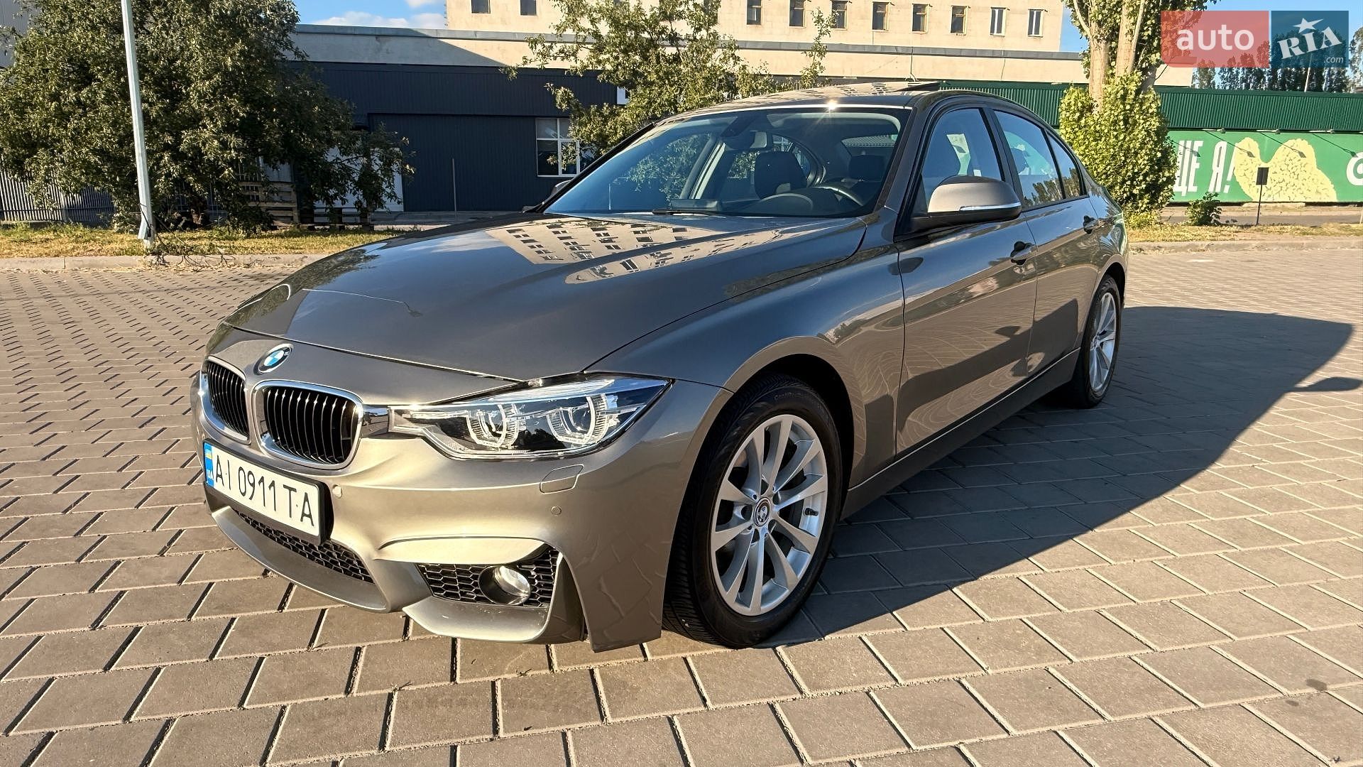 BMW 3 Series 2016 VIN WBA8E5G54GNT95037 фото оголошення 11 з 27