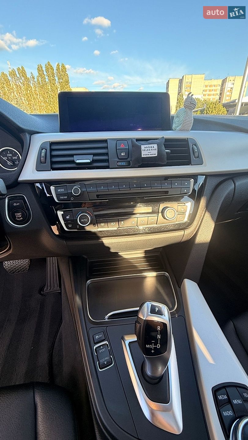 BMW 3 Series 2016 VIN WBA8E5G54GNT95037 фото оголошення 19 з 27