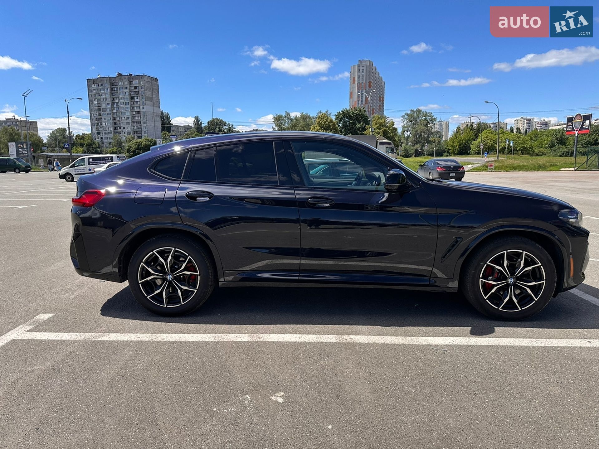 BMW X4 2023 VIN 5UX43DT06R9V05852 фото оголошення 4 з 15