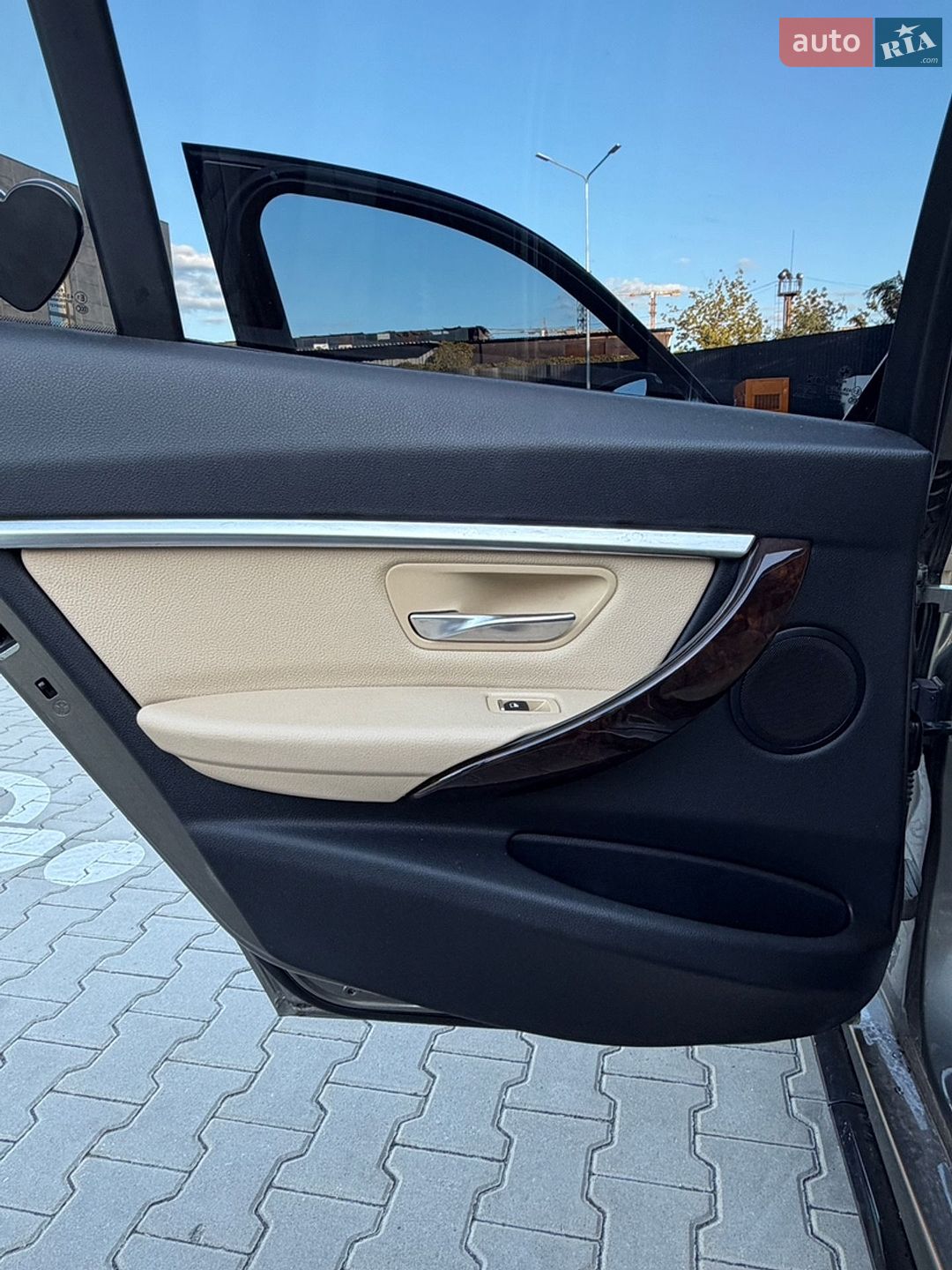 BMW 3 Series 2017 VIN WBA8B9G33HNU57141 фото оголошення 23 з 26