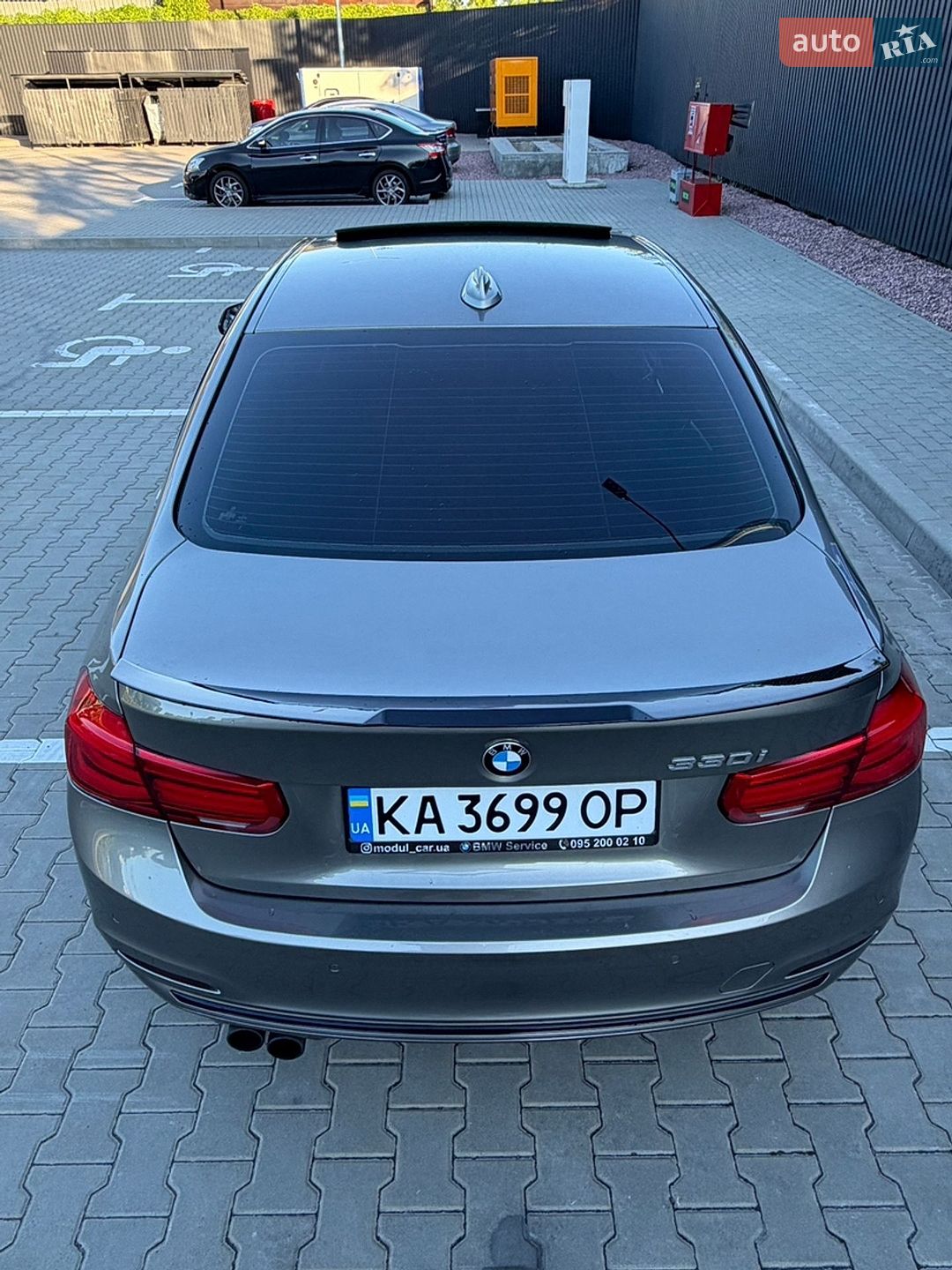 BMW 3 Series 2017 VIN WBA8B9G33HNU57141 фото оголошення 14 з 26