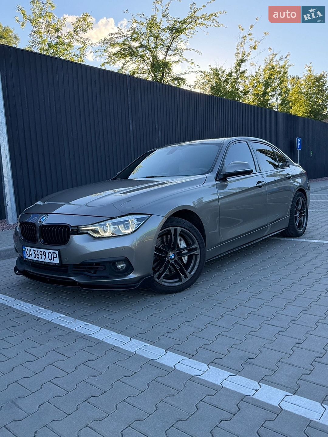 BMW 3 Series 2017 VIN WBA8B9G33HNU57141 фото оголошення 5 з 26