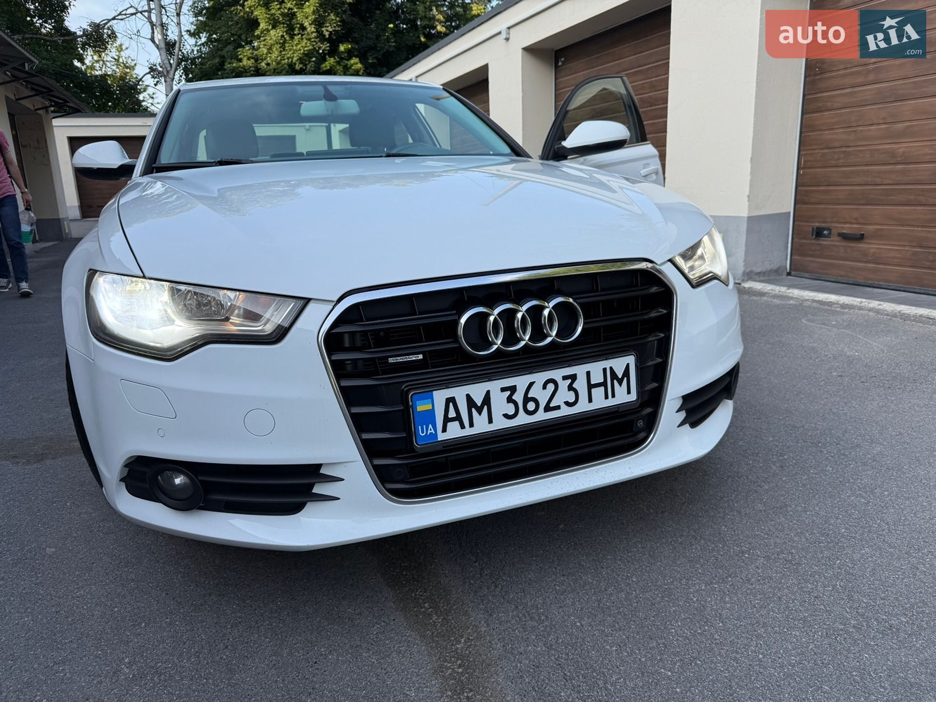 Audi A6 2012 VIN WAUZZZ4G1CN170218 фото оголошення 3 з 17