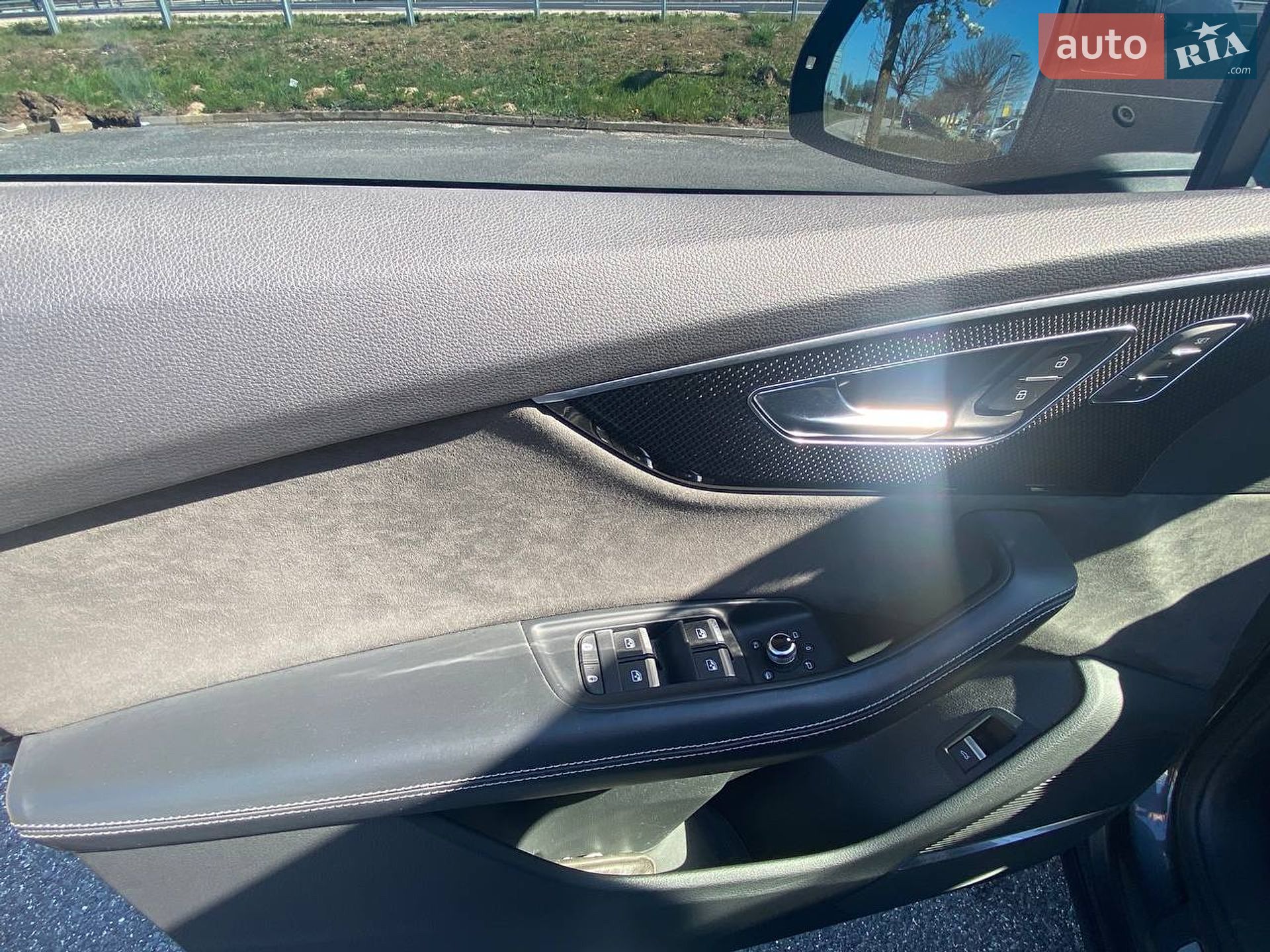 Audi SQ7 2021 VIN WAUZZZ4M8MD039252 фото оголошення 18 з 18