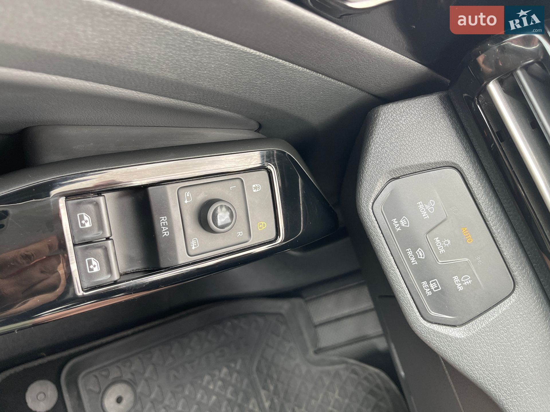 Volkswagen ID.4 GTX 2023 VIN WVGZZZE2ZPE066065 фото оголошення 22 з 45