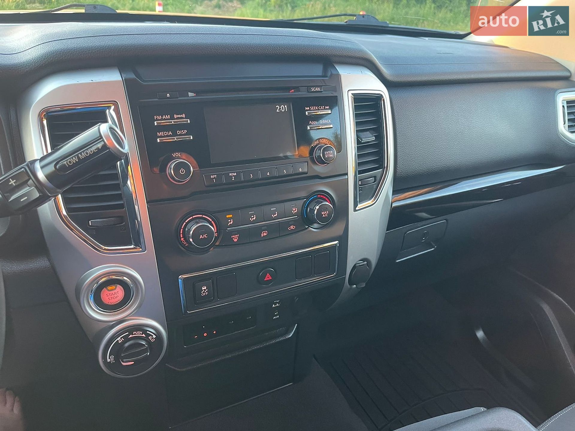 Nissan Titan 2017 VIN 1N6BA1F31HN528221 фото оголошення 13 з 31