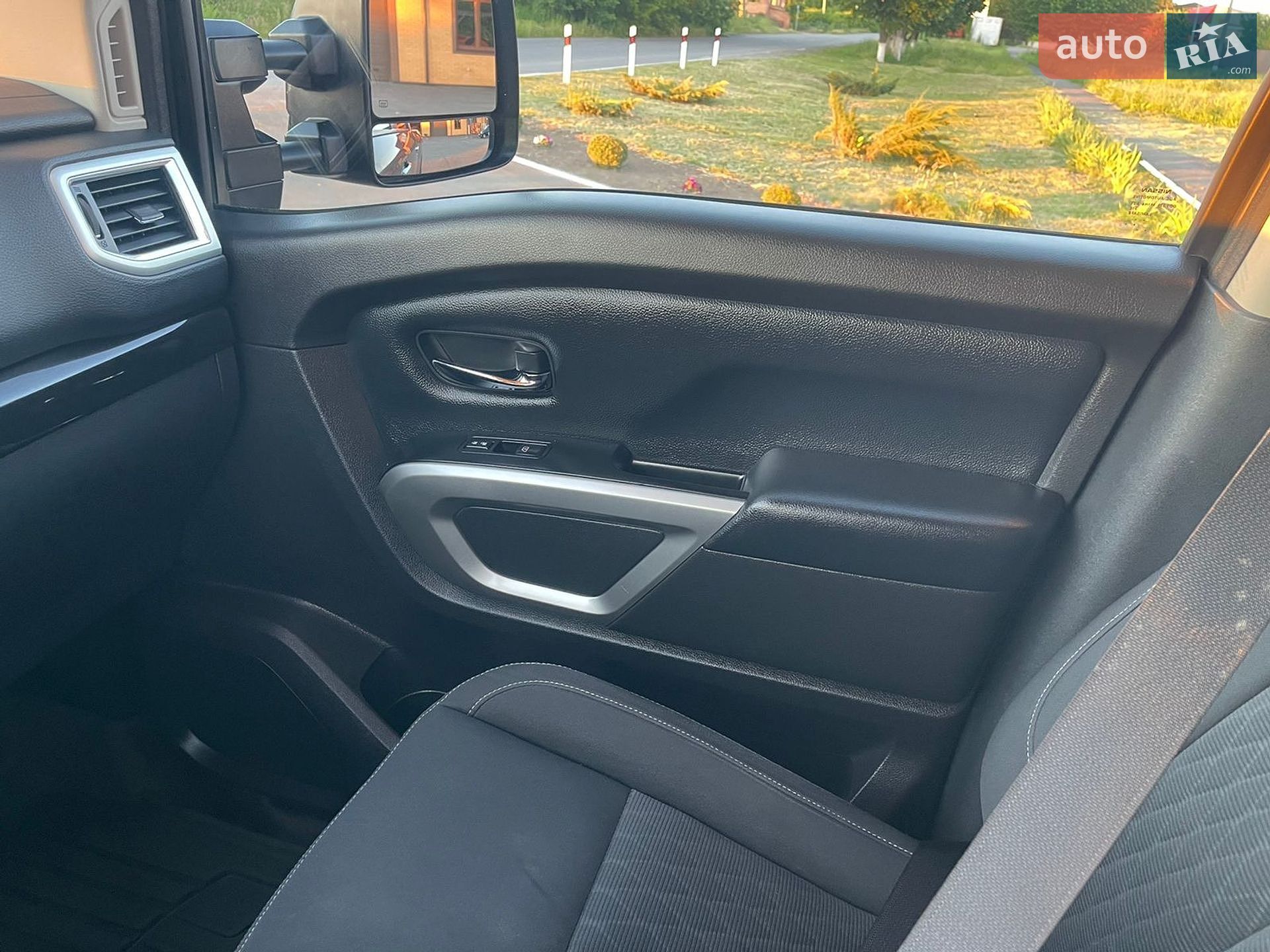 Nissan Titan 2017 VIN 1N6BA1F31HN528221 фото оголошення 18 з 31