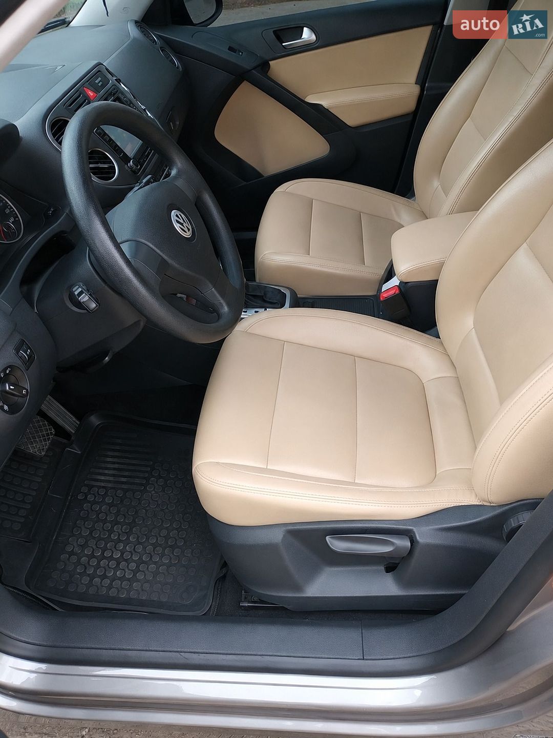 Volkswagen Tiguan 2010 VIN WVGZZZ5HZAW091276 фото оголошення 5 з 8