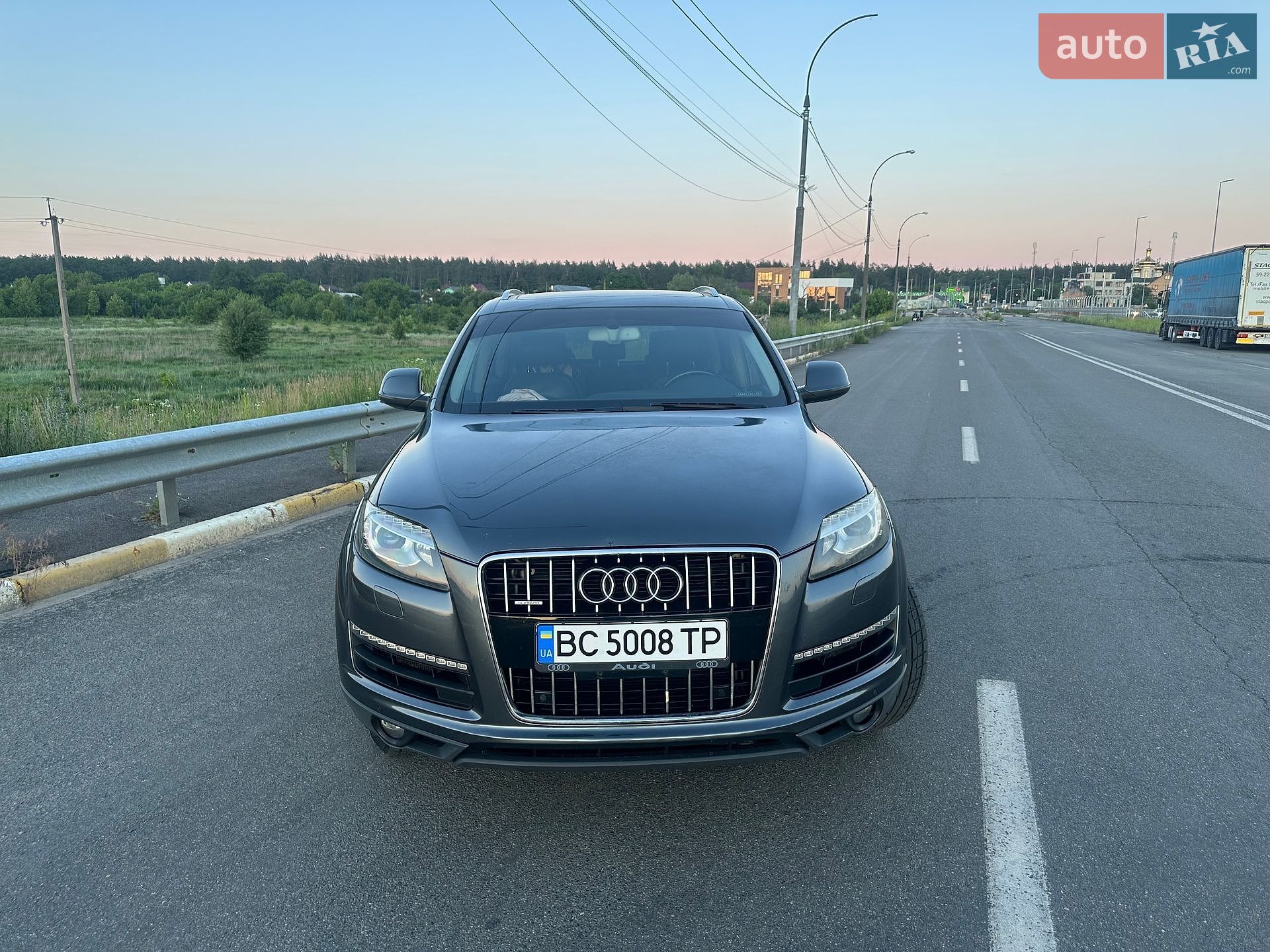 Audi Q7 2011 VIN WA1LGAFE3BD009816 фото оголошення 8 з 13