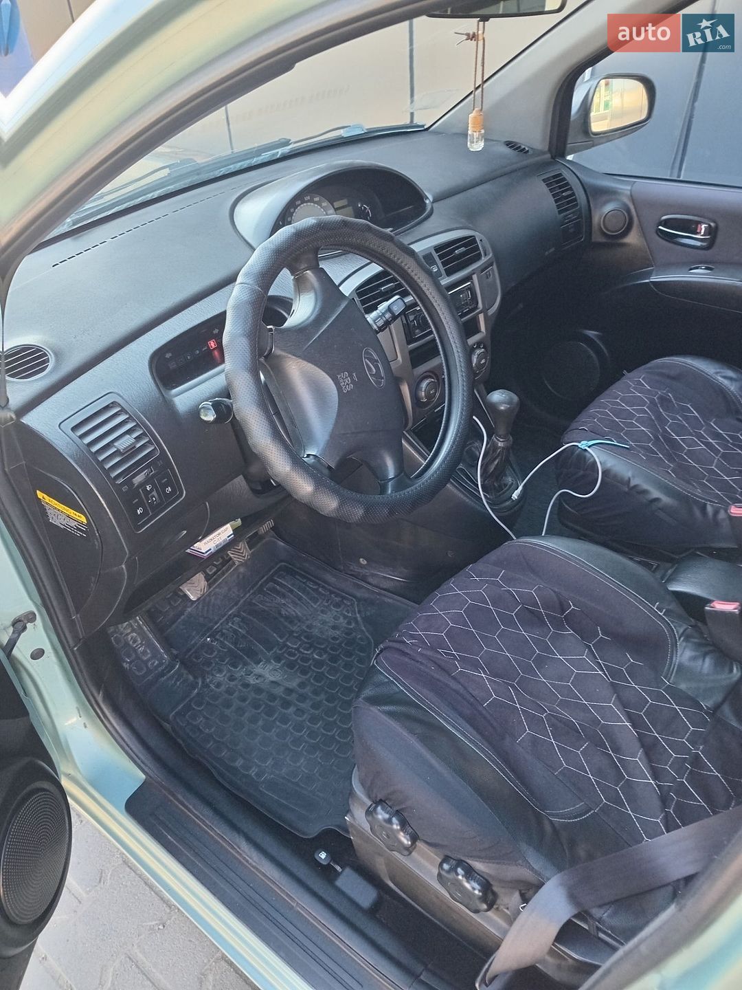 Hyundai Matrix 2001 VIN KMHPN81VP2U037155 фото оголошення 7 з 9