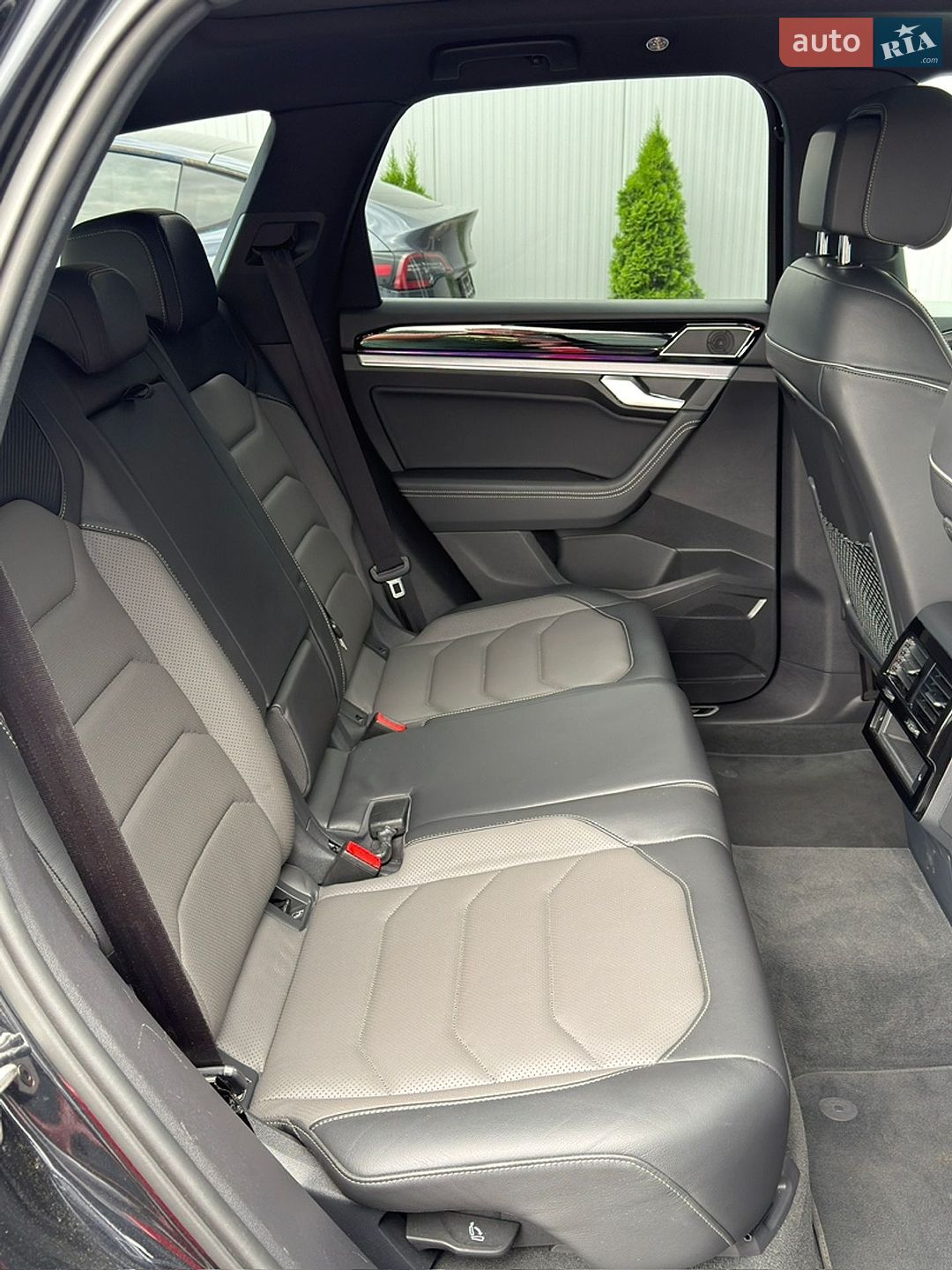 Volkswagen Touareg 2022 VIN WVGZZZCRZND017354 фото оголошення 7 з 63