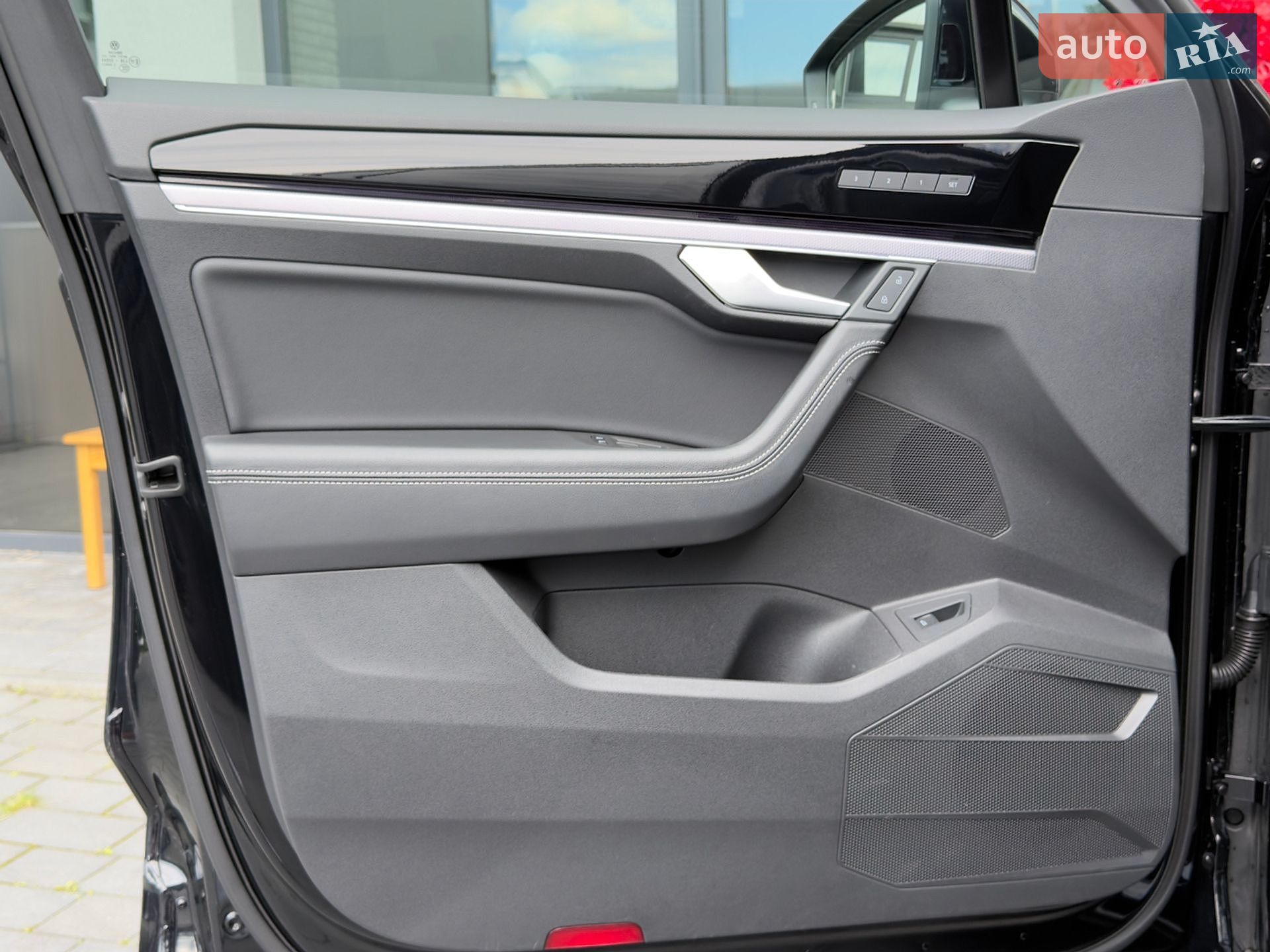 Volkswagen Touareg 2022 VIN WVGZZZCRZND017354 фото оголошення 15 з 63