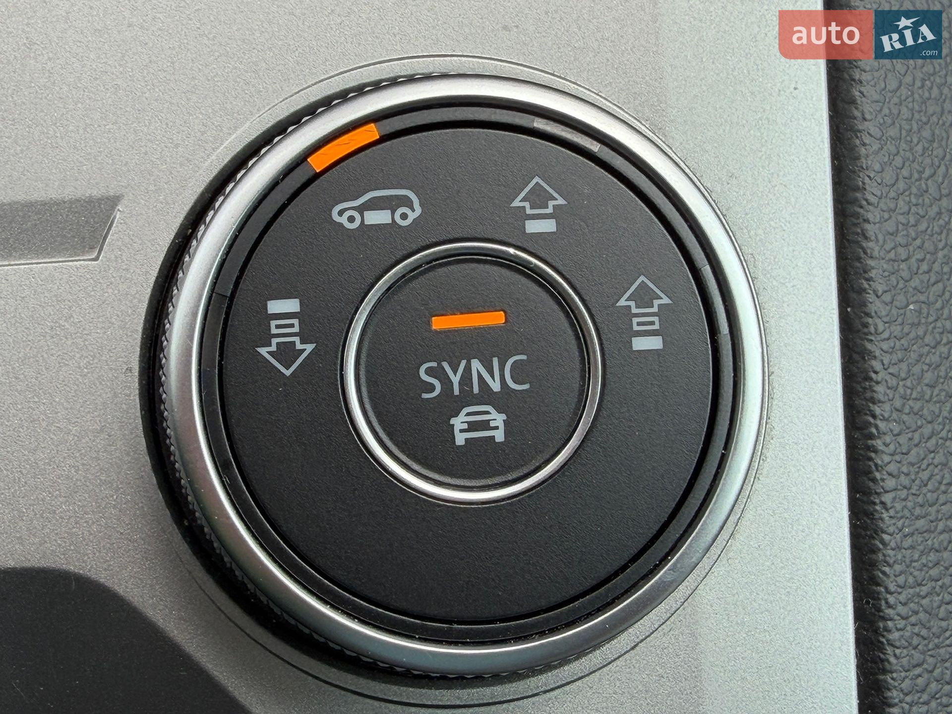 Volkswagen Touareg 2022 VIN WVGZZZCRZND017354 фото оголошення 45 з 63