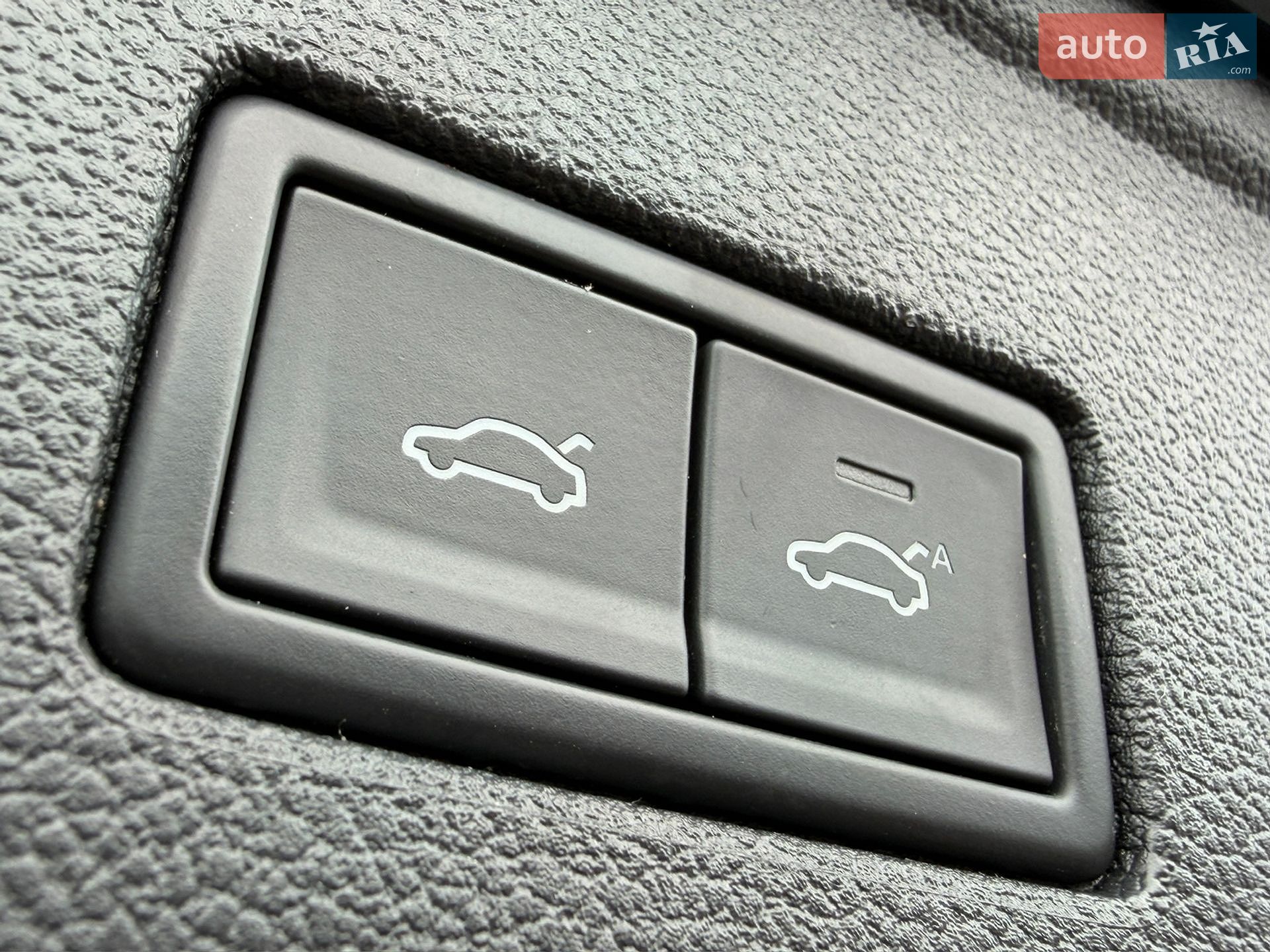 Volkswagen Touareg 2022 VIN WVGZZZCRZND017354 фото оголошення 56 з 63