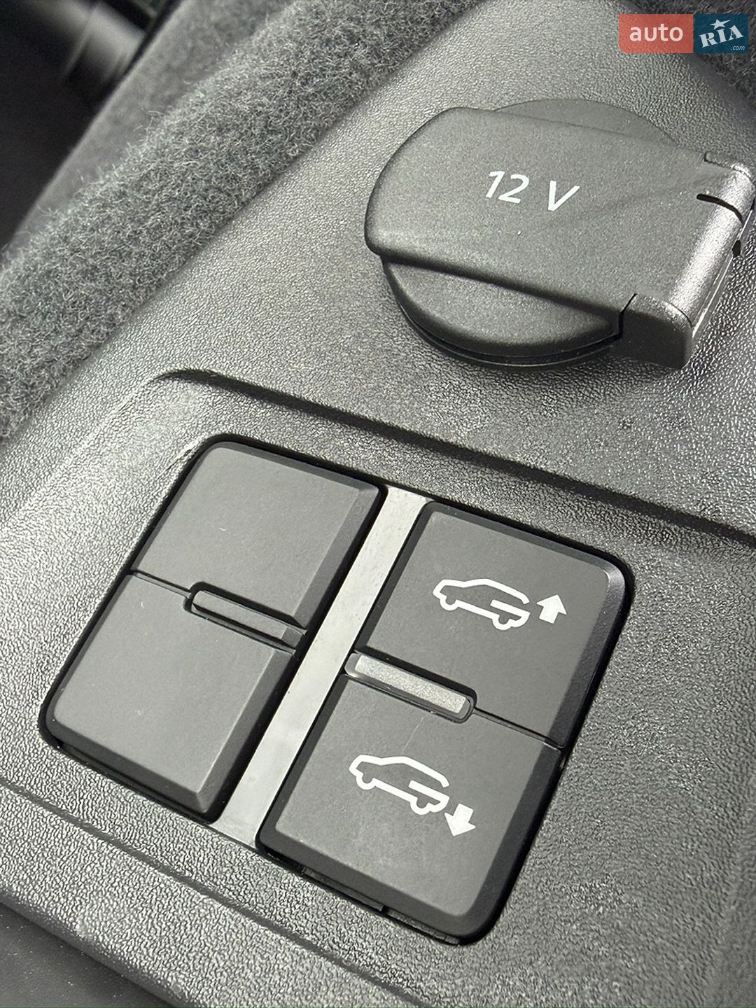Volkswagen Touareg 2022 VIN WVGZZZCRZND017354 фото оголошення 57 з 63