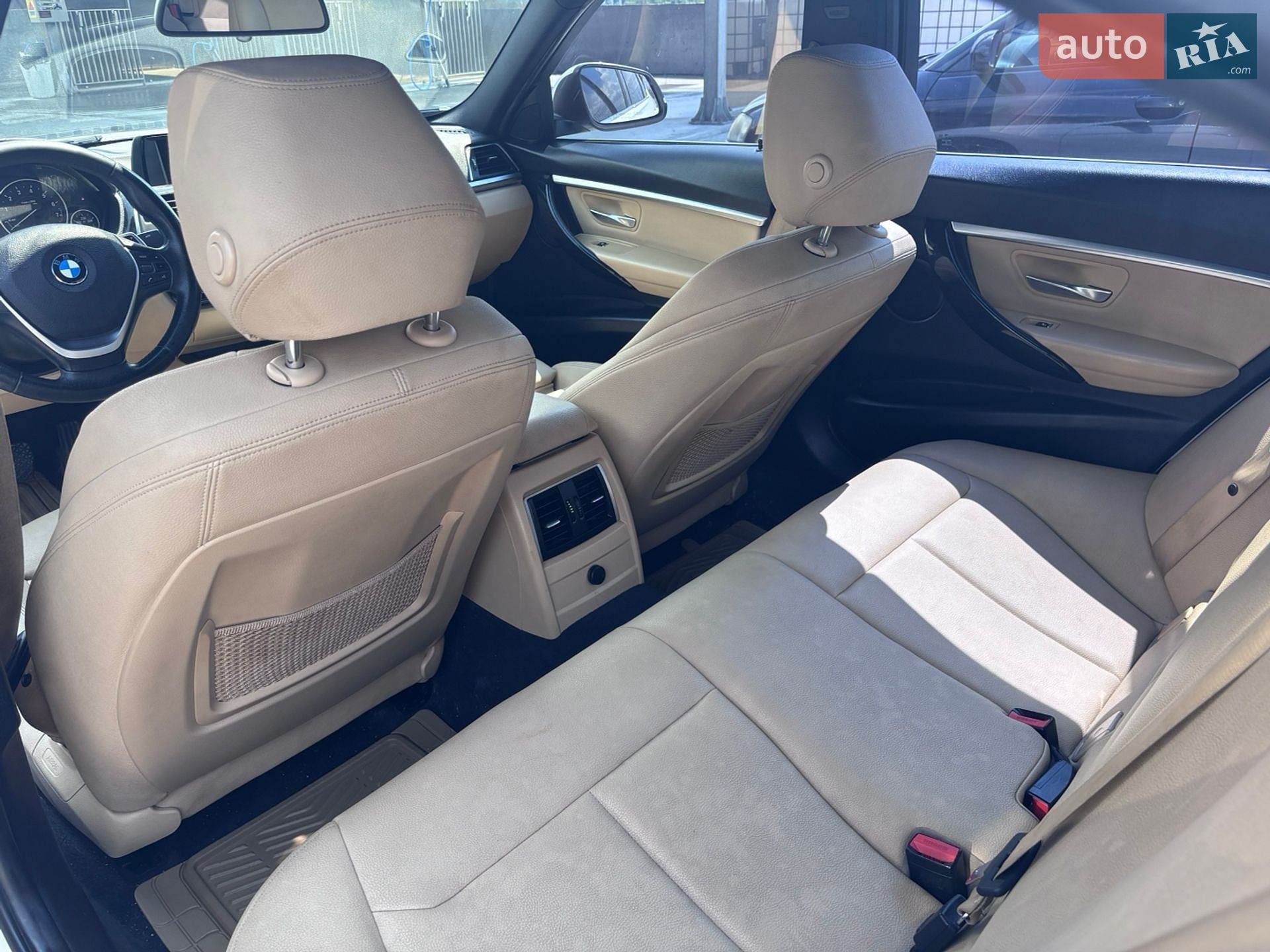 BMW 3 Series 2017 VIN WBA8B9G35HNU56234 фото оголошення 6 з 15