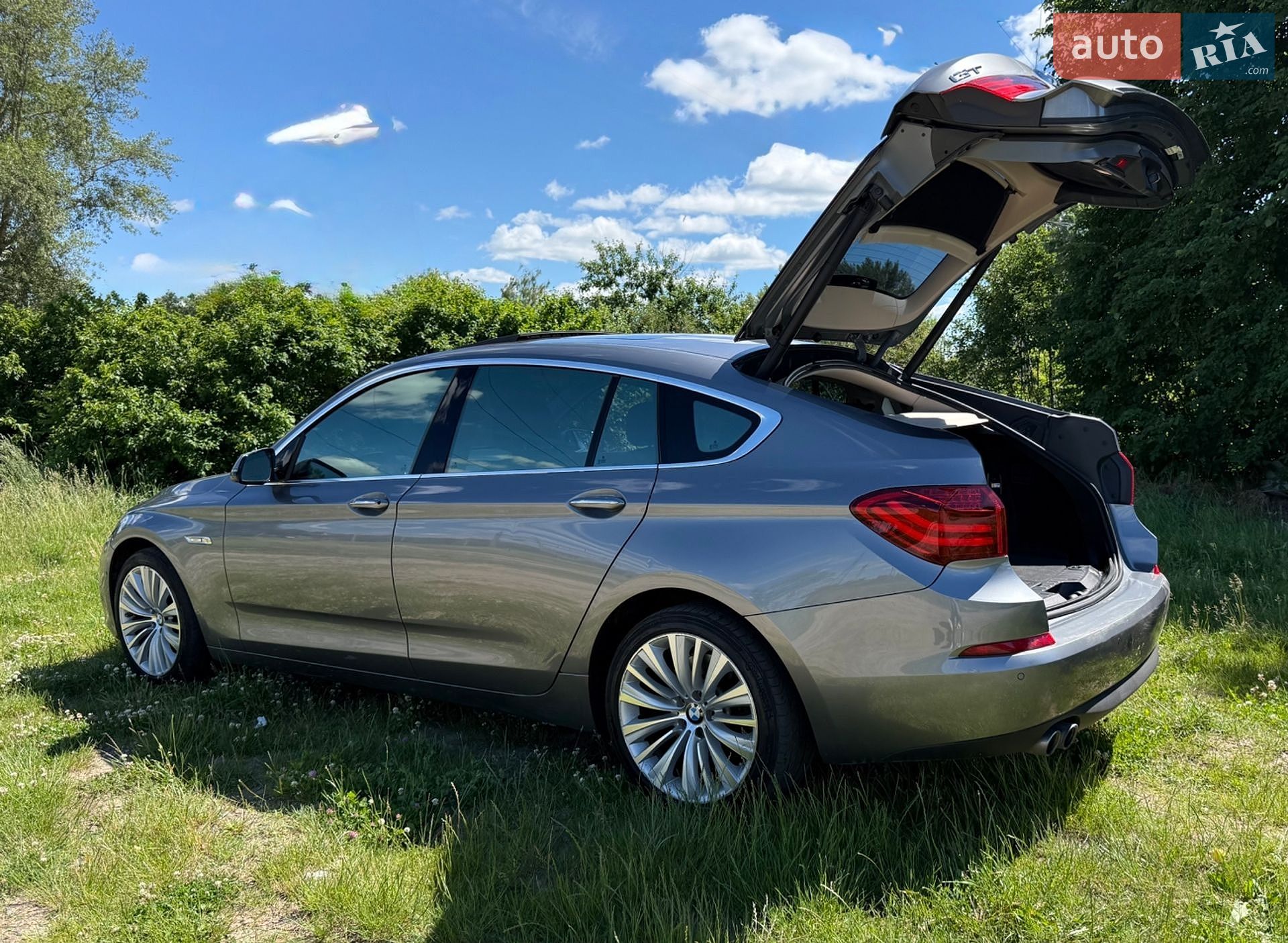 BMW 5 Series GT 2015 VIN WBA5N2105FGJ87704 фото оголошення 9 з 19