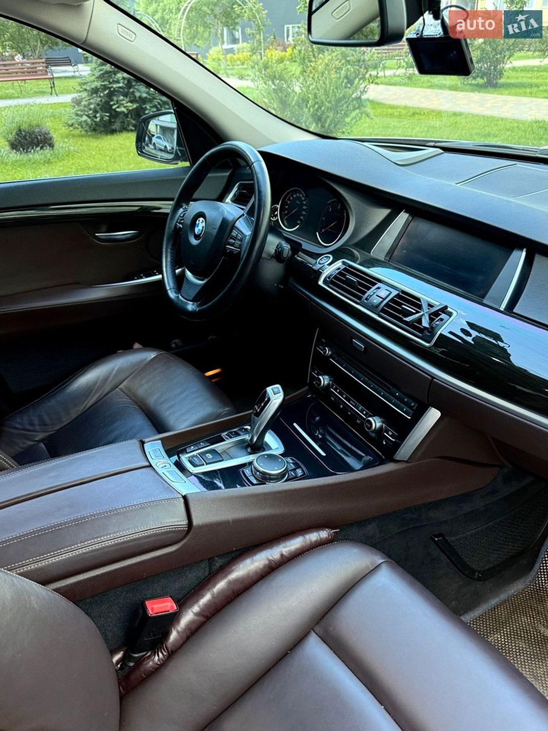 BMW 5 Series GT 2015 VIN WBA5N2105FGJ87704 фото оголошення 16 з 19