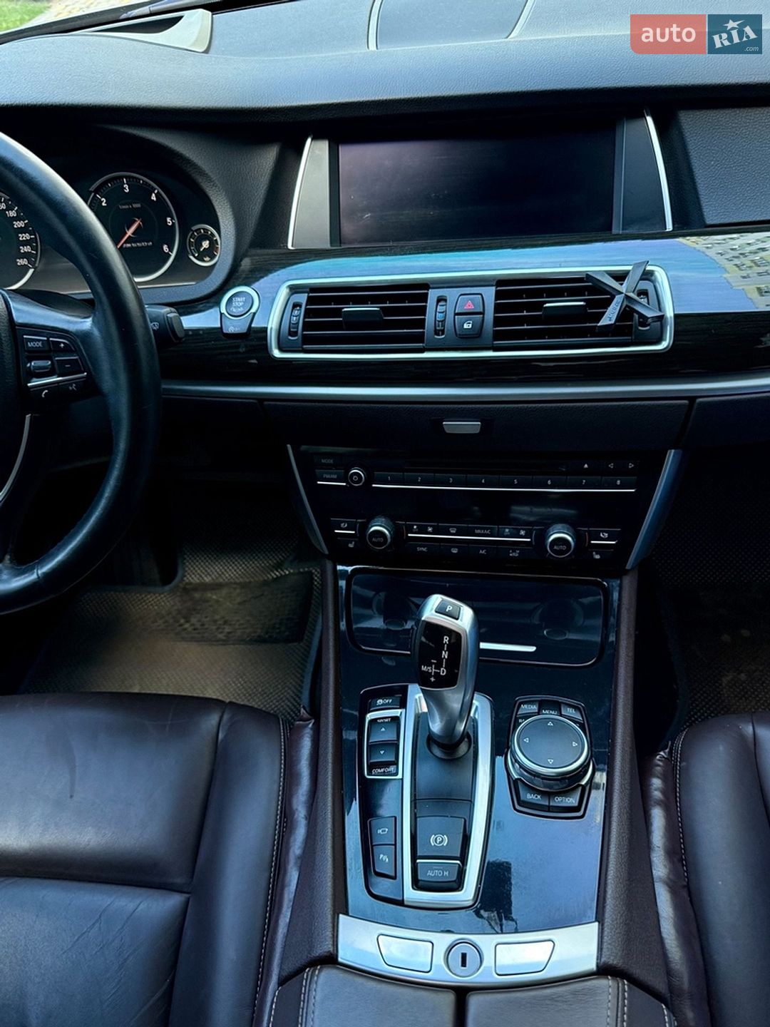 BMW 5 Series GT 2015 VIN WBA5N2105FGJ87704 фото оголошення 17 з 19