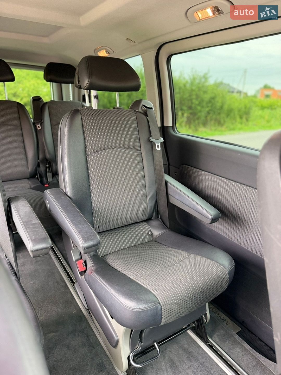 Mercedes-Benz Viano 2011 VIN WDF63981313678397 фото оголошення 17 з 28