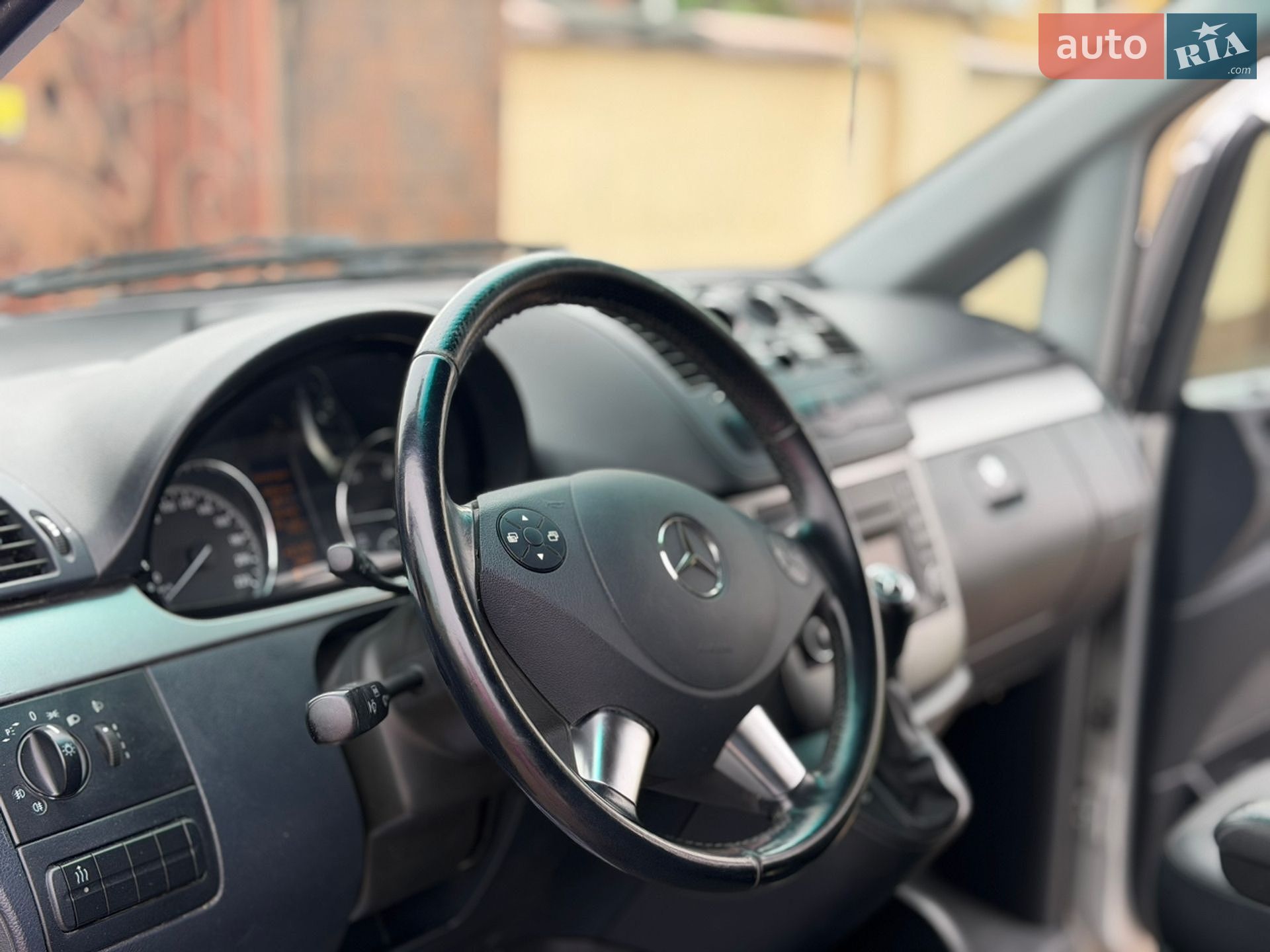 Mercedes-Benz Viano 2011 VIN WDF63981313678397 фото оголошення 26 з 28
