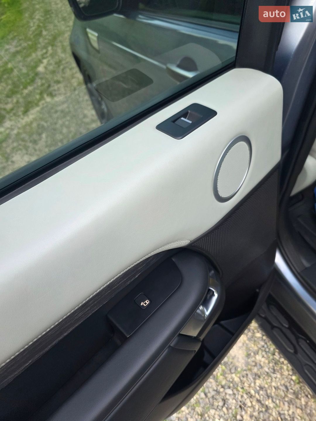 Land Rover Discovery 2018 VIN SALRT2RK6KA088394 фото оголошення 97 з 98