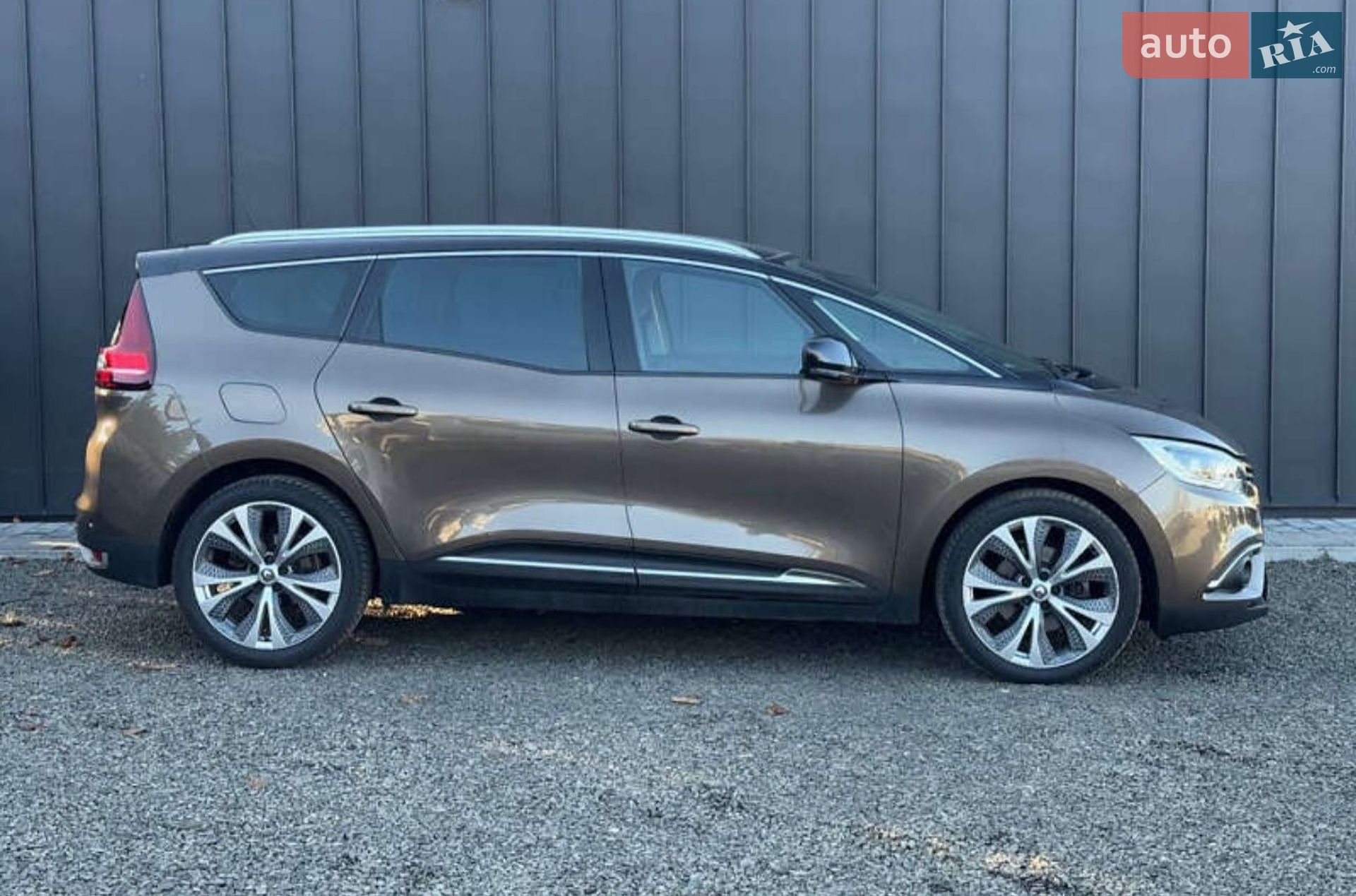 Renault Scenic 2016 VIN VF1RFA00155850742 фото оголошення 4 з 33