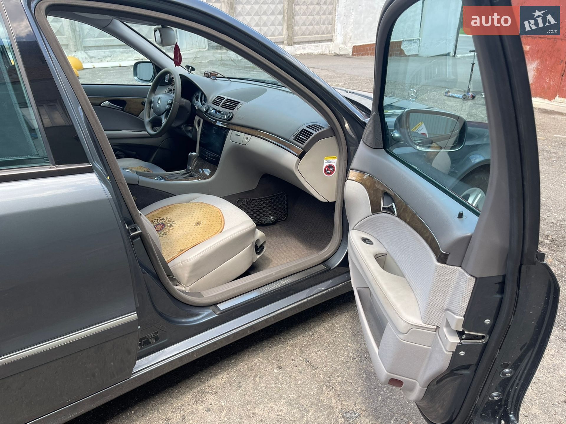 Mercedes-Benz E-Class 2008 VIN WDB2112081B315804 фото оголошення 10 з 20
