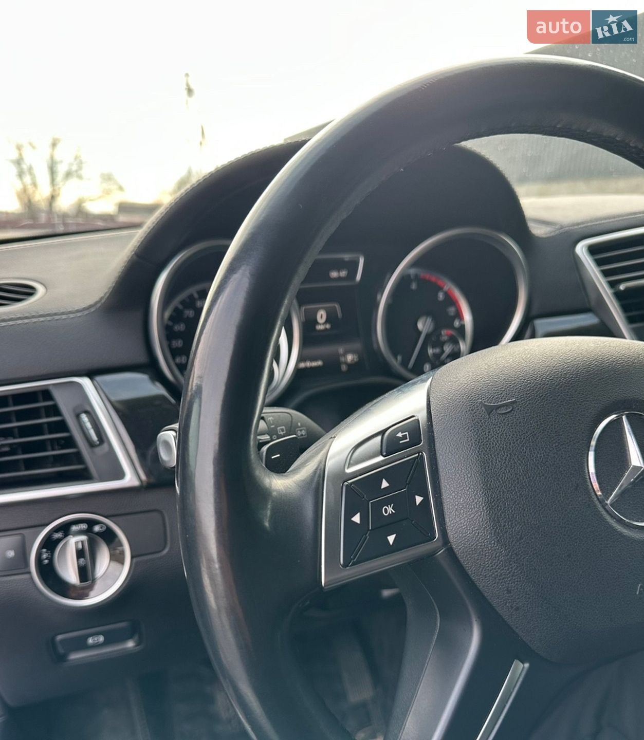 Mercedes-Benz GL-Class 2015 VIN 4JGDF2EE7GA684089 фото оголошення 9 з 14