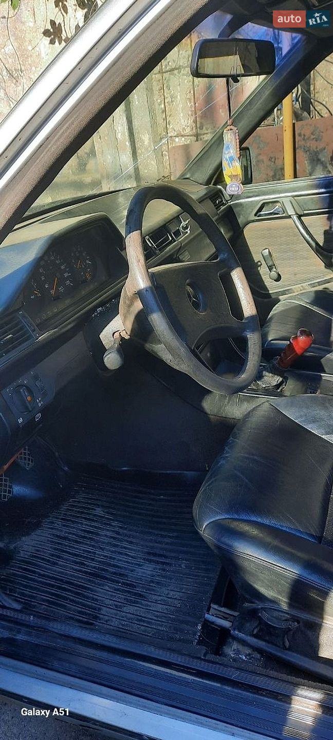 Mercedes-Benz E-Class 1989 VIN WDB1241301B062825 фото оголошення 8 з 9
