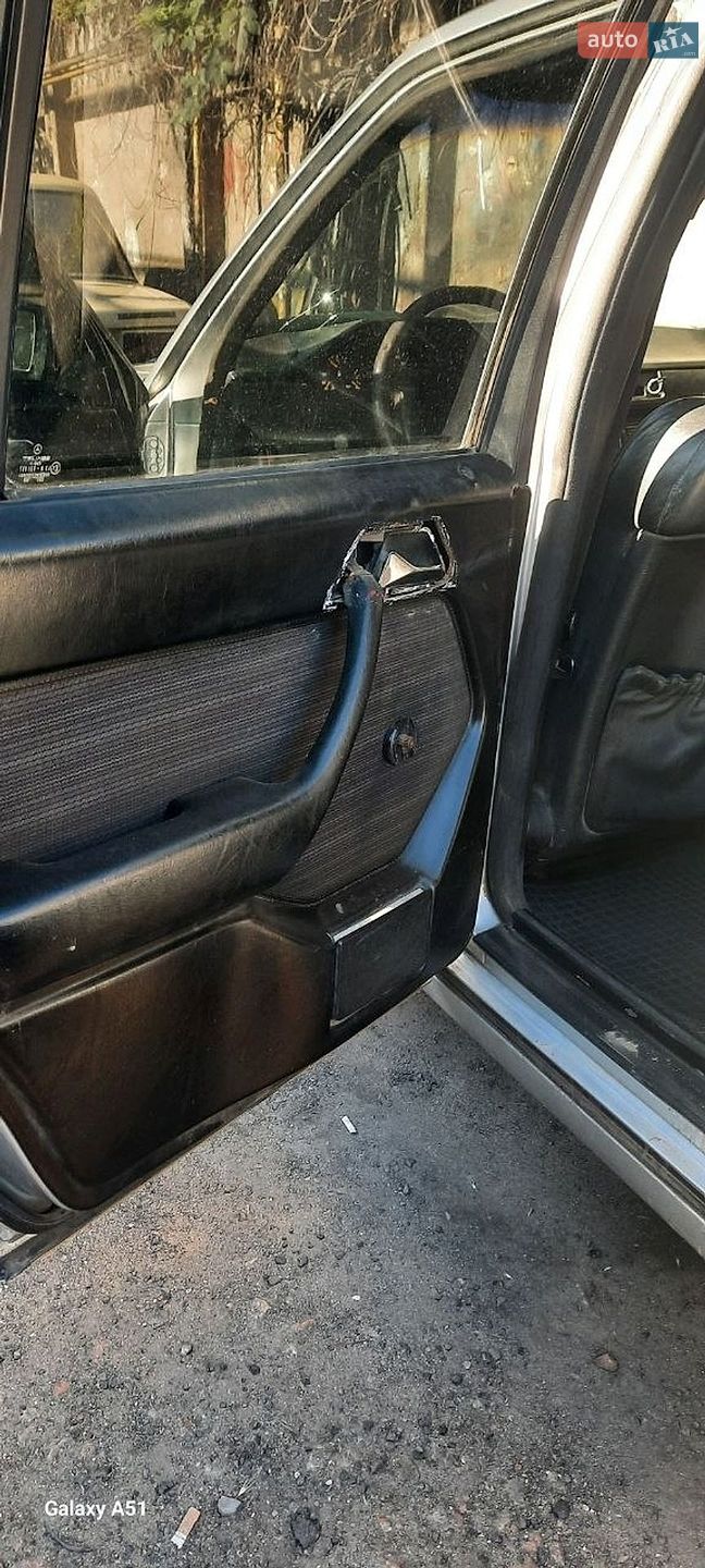 Mercedes-Benz E-Class 1989 VIN WDB1241301B062825 фото оголошення 9 з 9